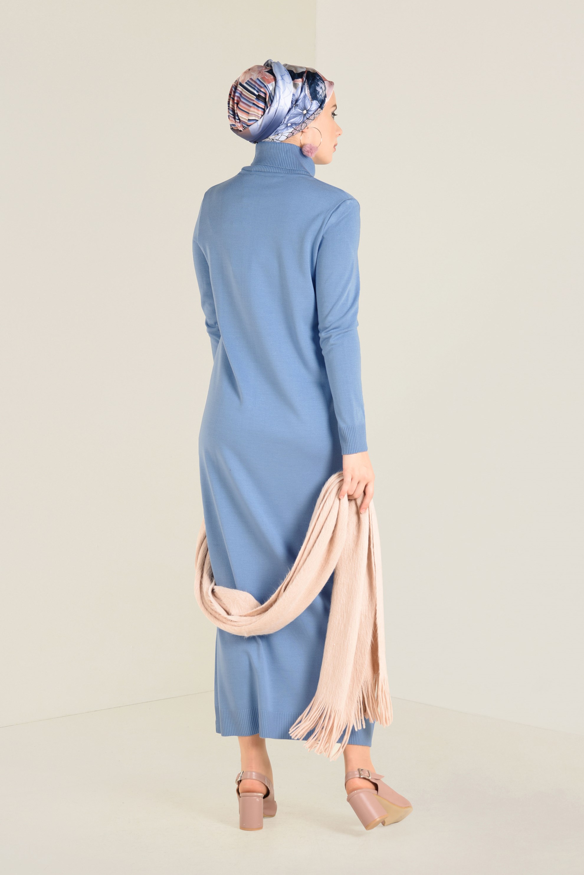 Tesettür giyim MAVİ TRİKO ELBİSE 4527 