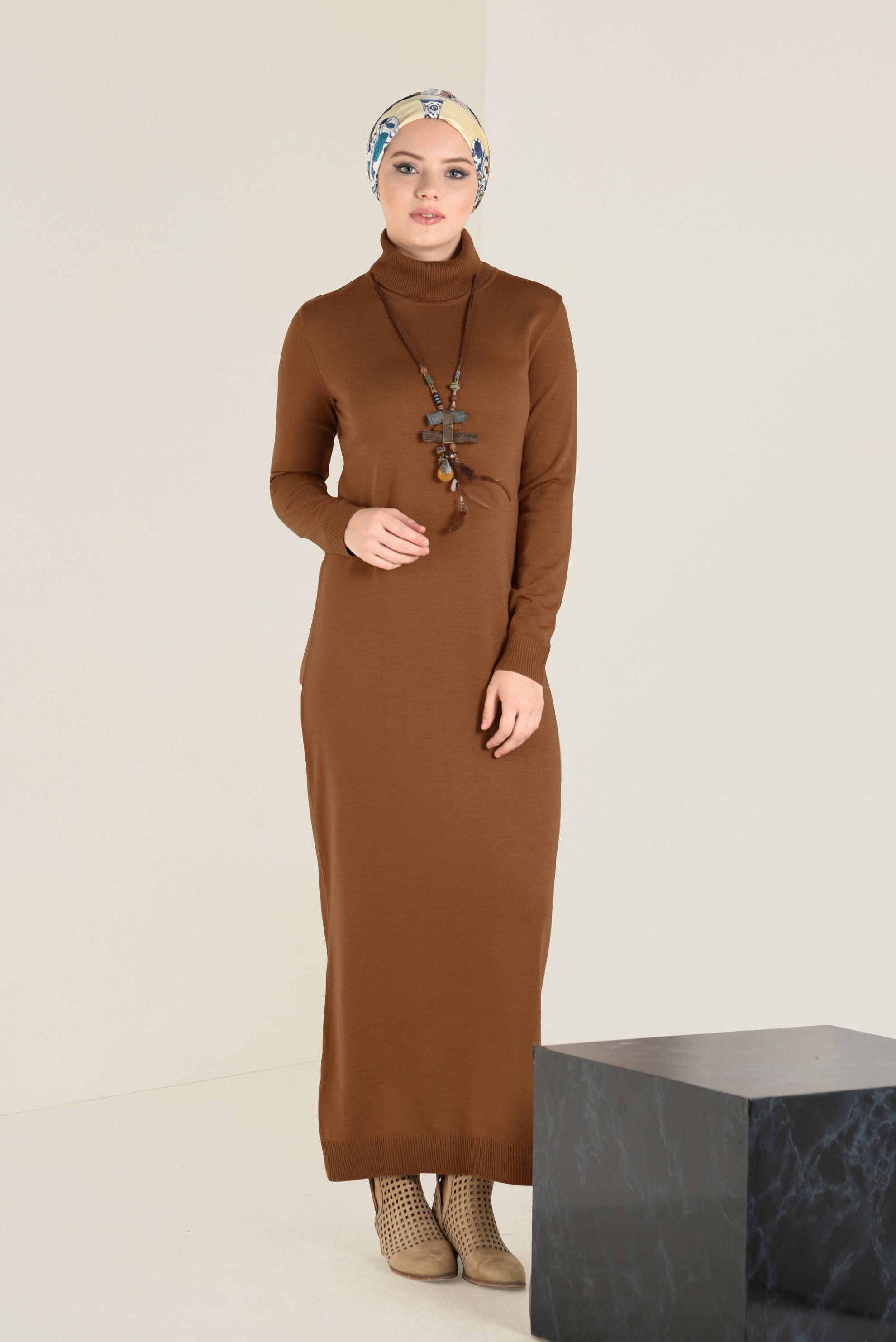 Tesettür giyim SARI TRİKO ELBİSE 4527 