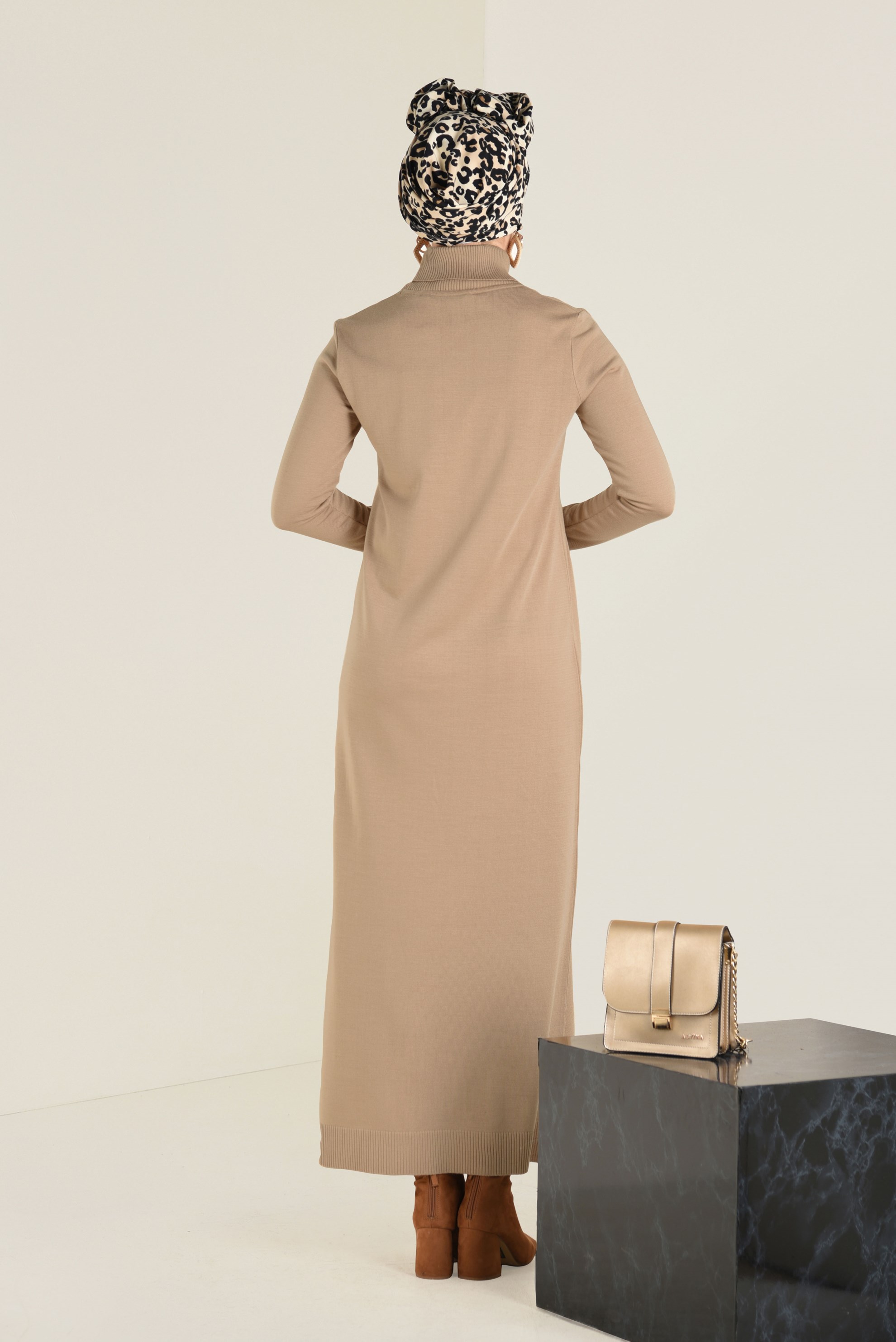 Tesettür giyim KAHVE TRİKO ELBİSE 4527 