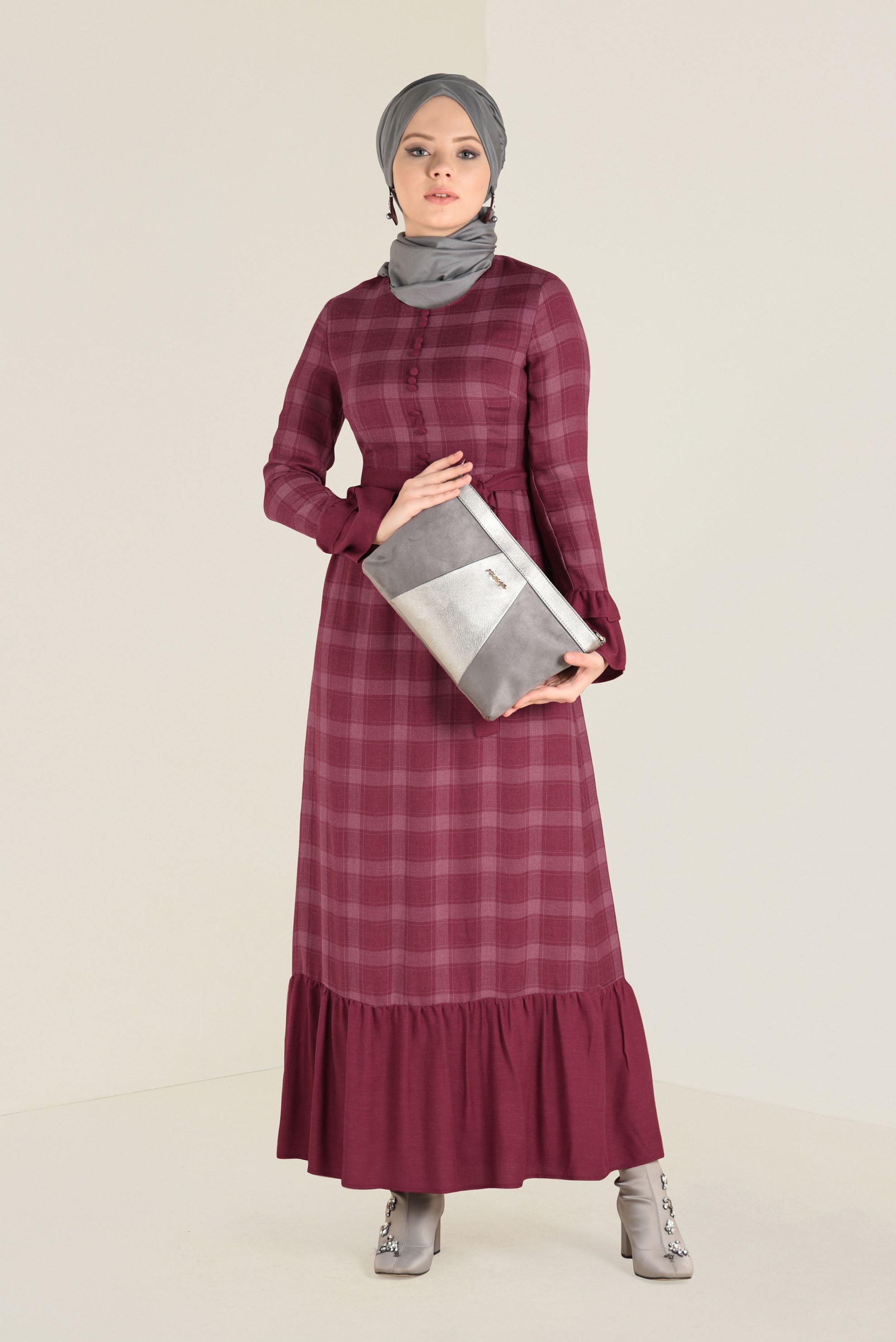 Tesettür giyim BORDO EKOSE DESENLİ KUŞAKLI ELBİSE 4565