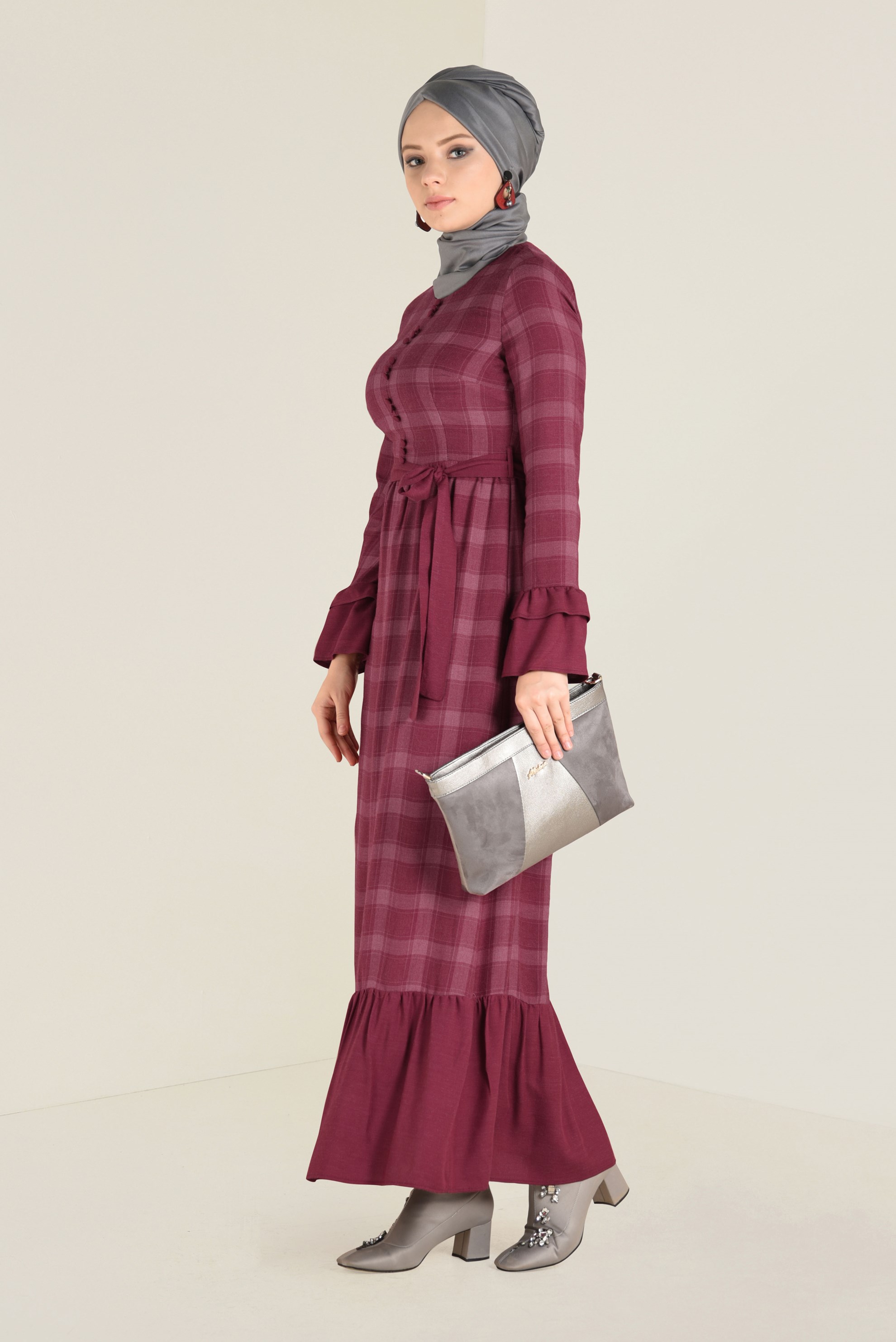 Tesettür giyim BORDO EKOSE DESENLİ KUŞAKLI ELBİSE 4565