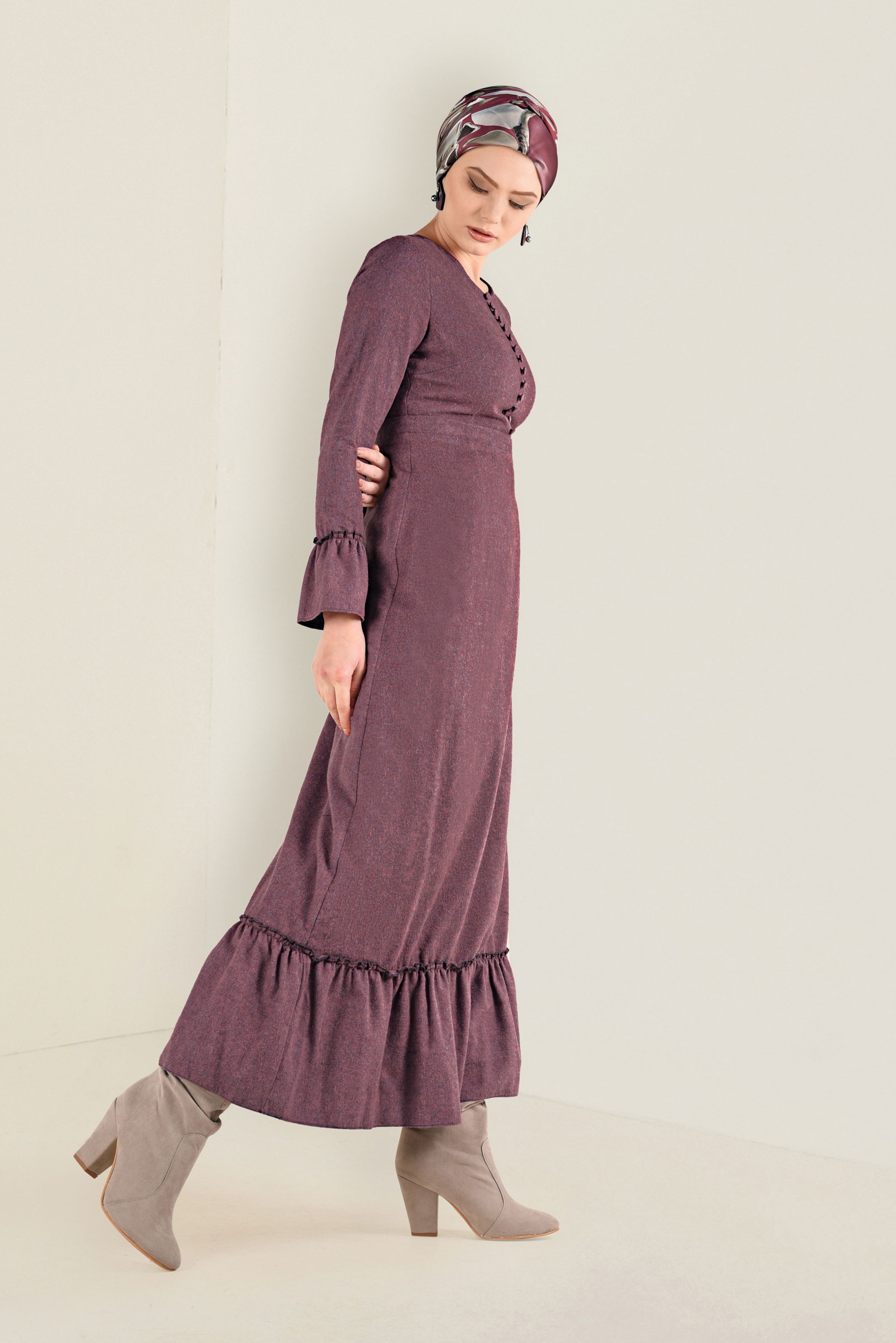 Tesettür giyim LACİVERT VOLANLI PAMUKLU ELBİSE 4568