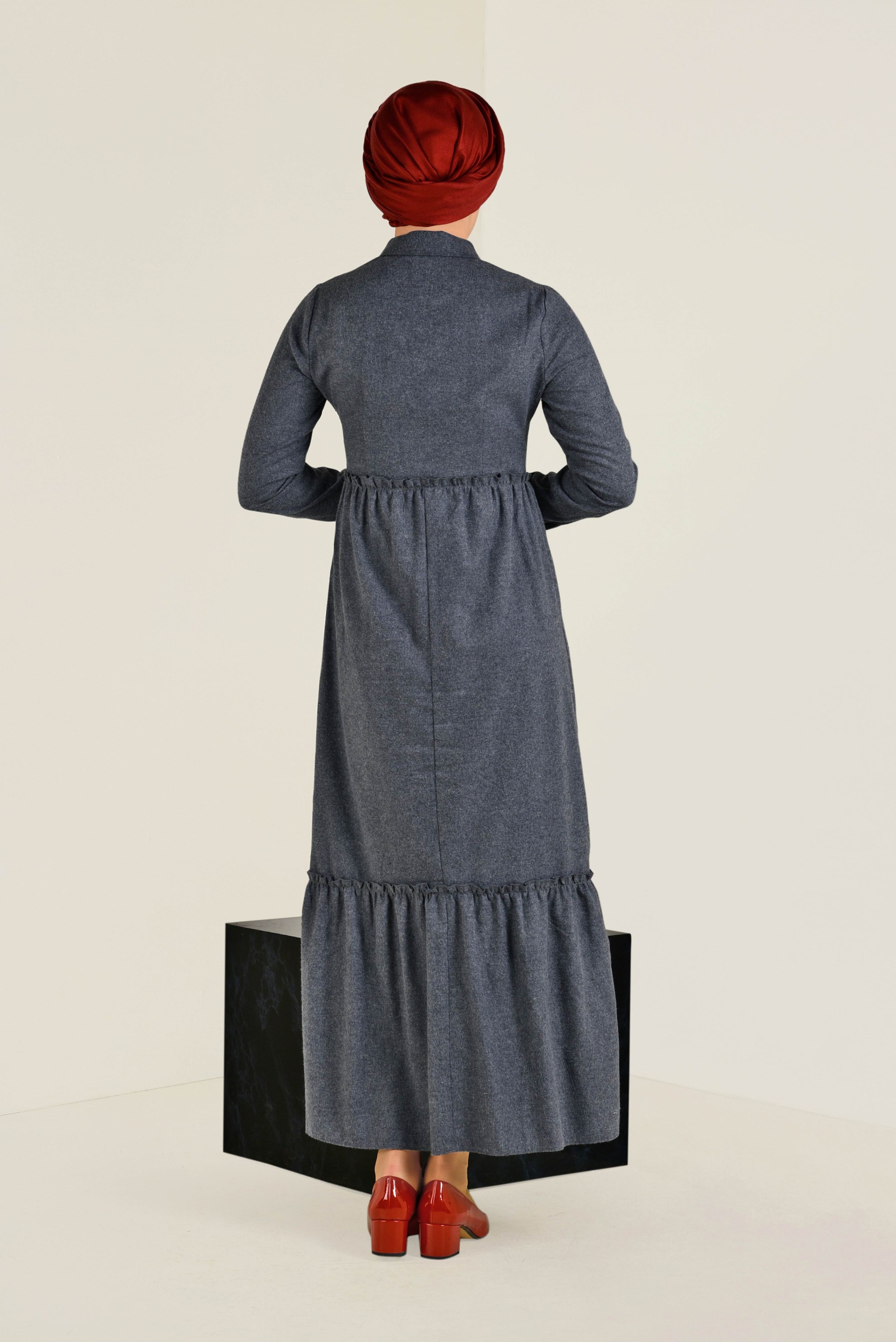 Tesettür giyim LACİVERT DOĞAL KUMAŞLI ELBİSE 4569 