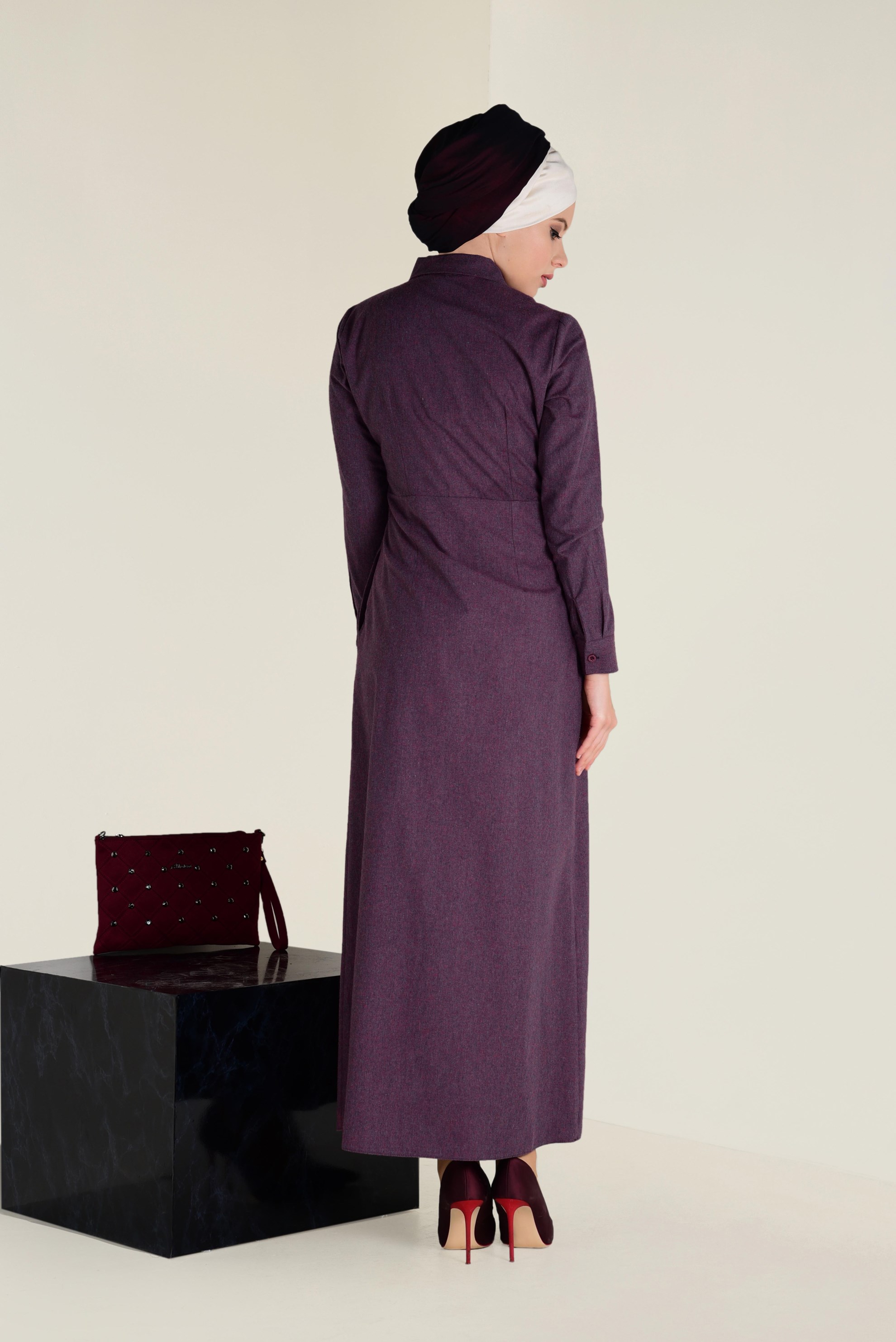 Tesettür giyim LACİVERT PAMUKLU NAKIŞLI ELBİSE 4647