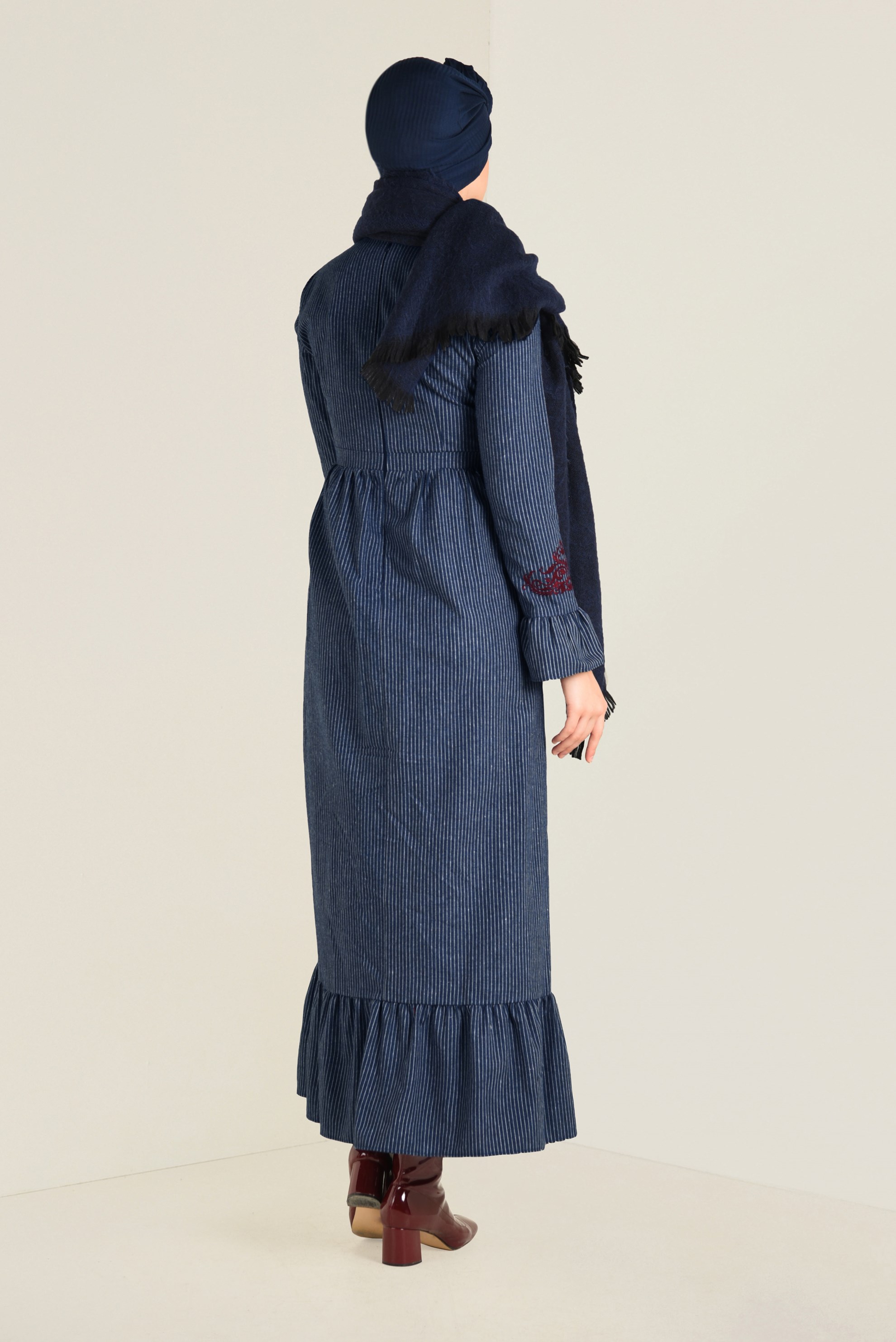 Tesettür giyim LACİVERT BAĞCIKLI ELBİSE 4680