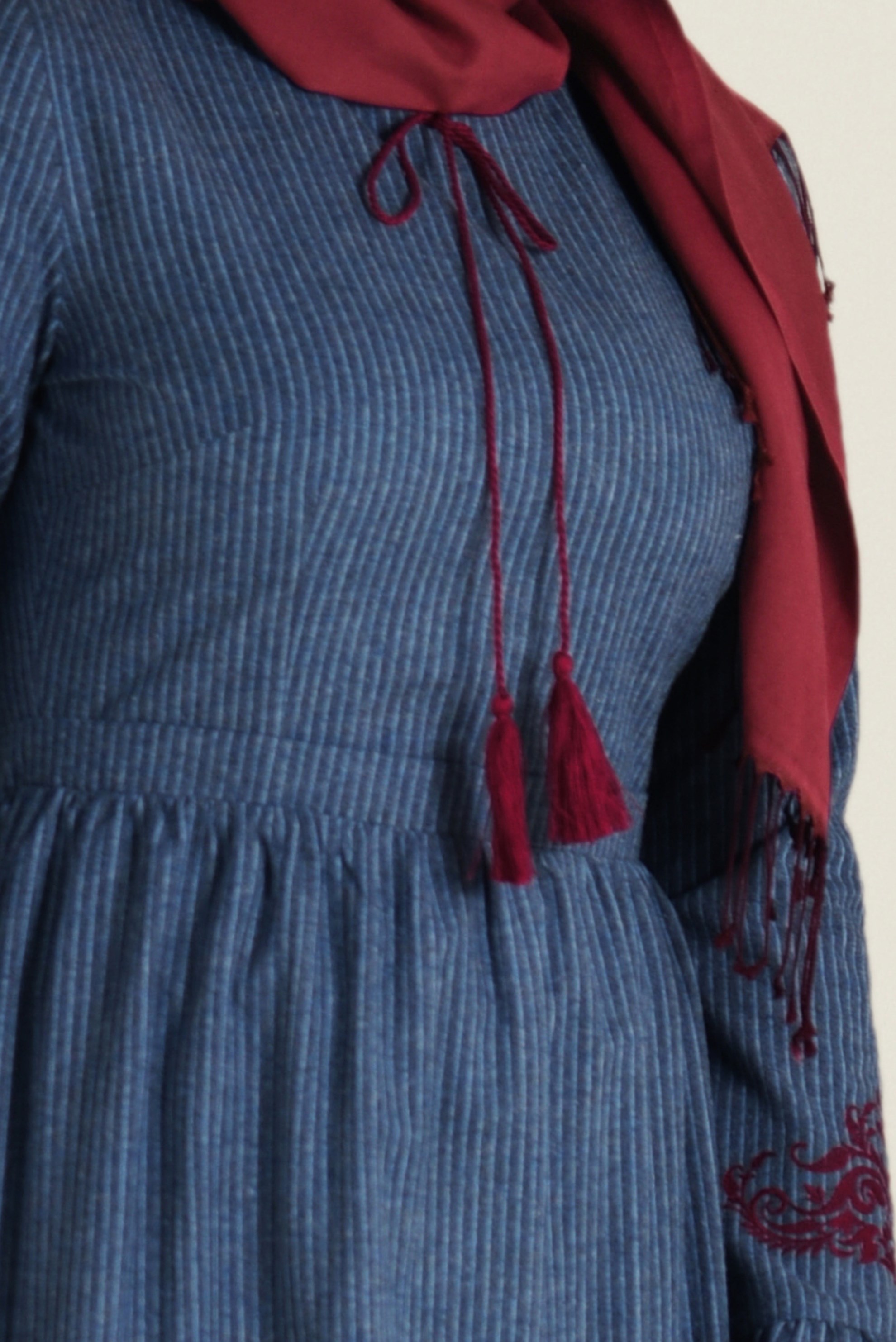 Tesettür giyim LACİVERT BAĞCIKLI ELBİSE 4680