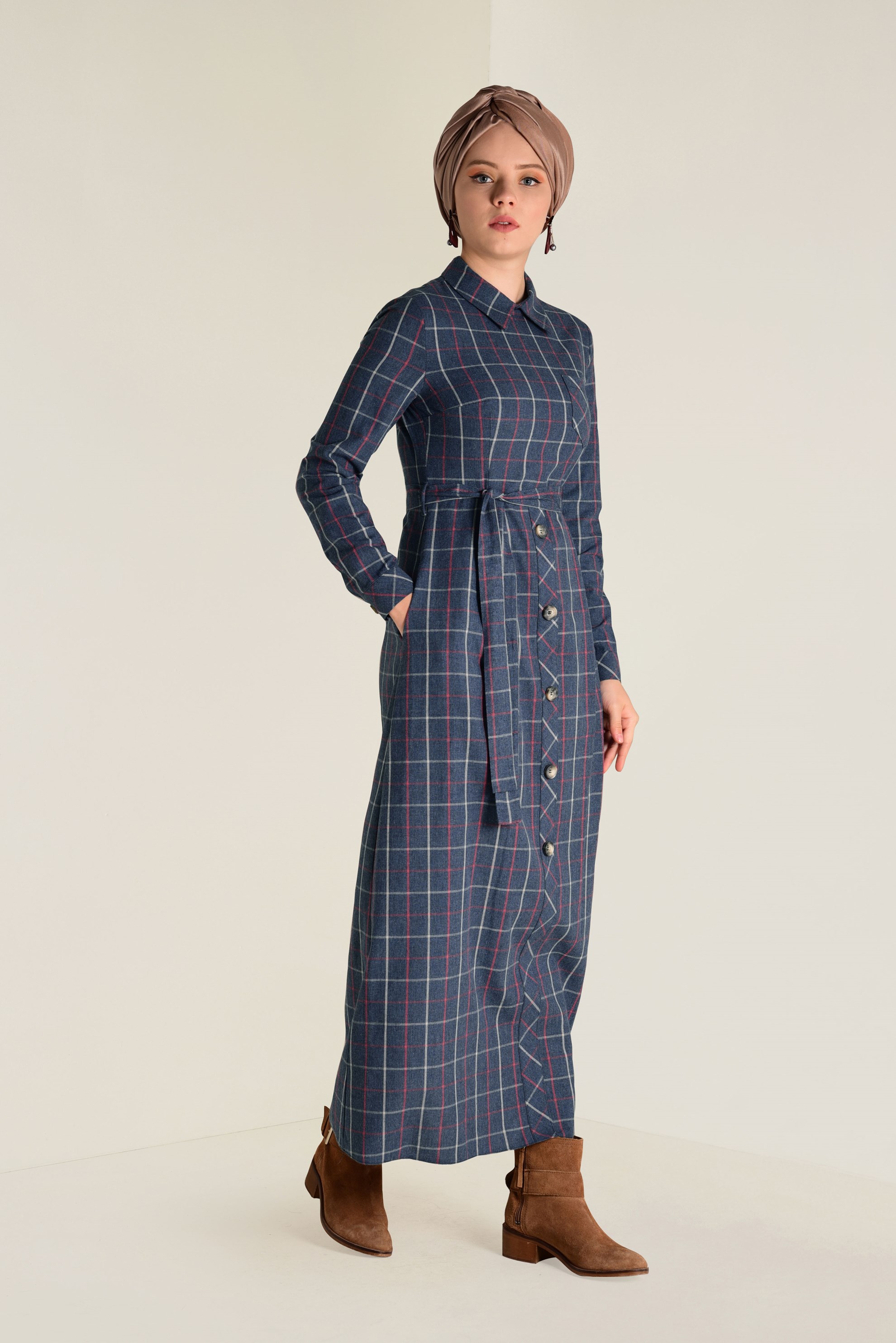 Tesettür giyim LACİVERT ÖNDEN DÜĞMELİ EKOSE ELBİSE 4682 