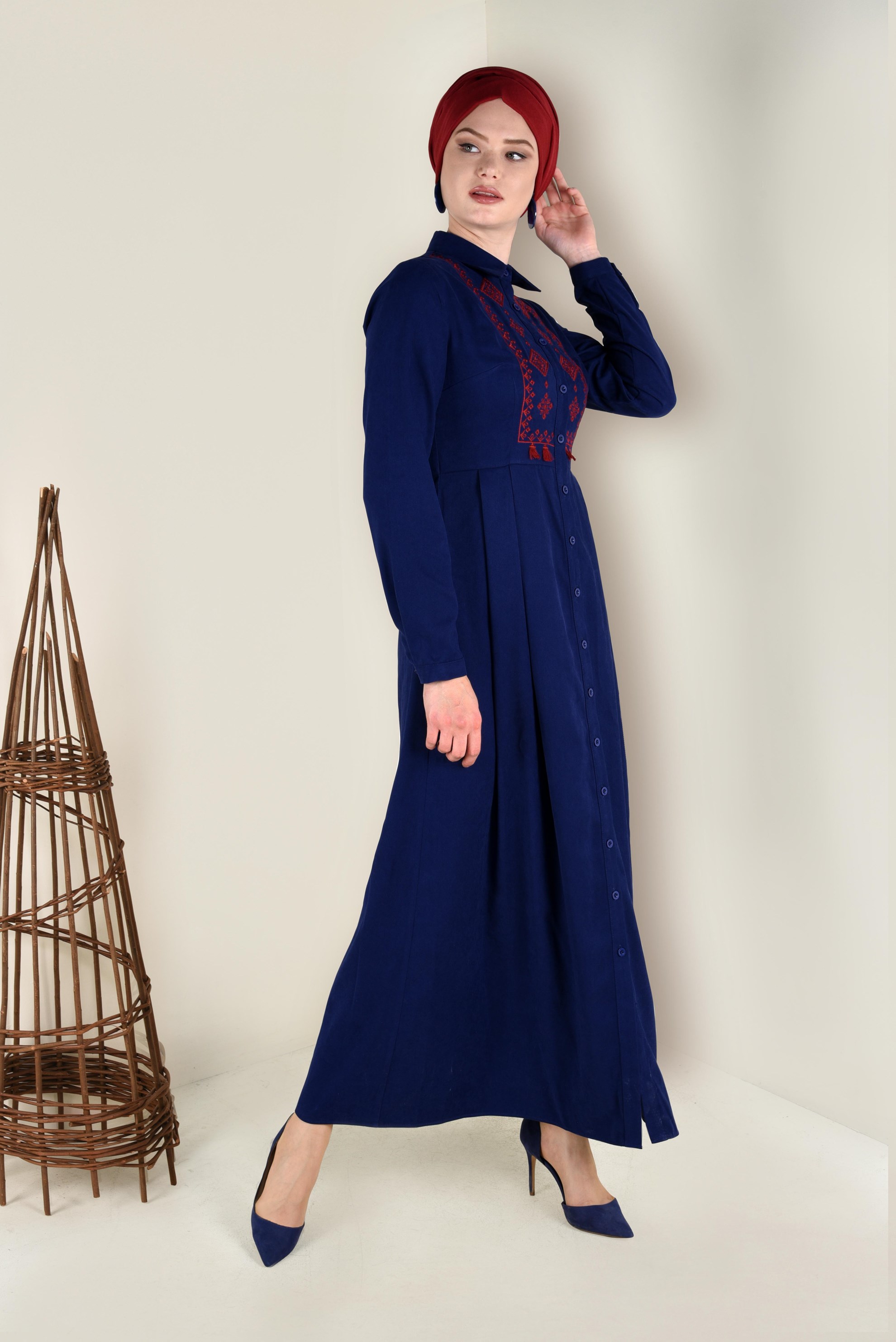 Tesettür giyim LACİVERT ÖNDEN DÜĞMELİ ELBİSE 4712