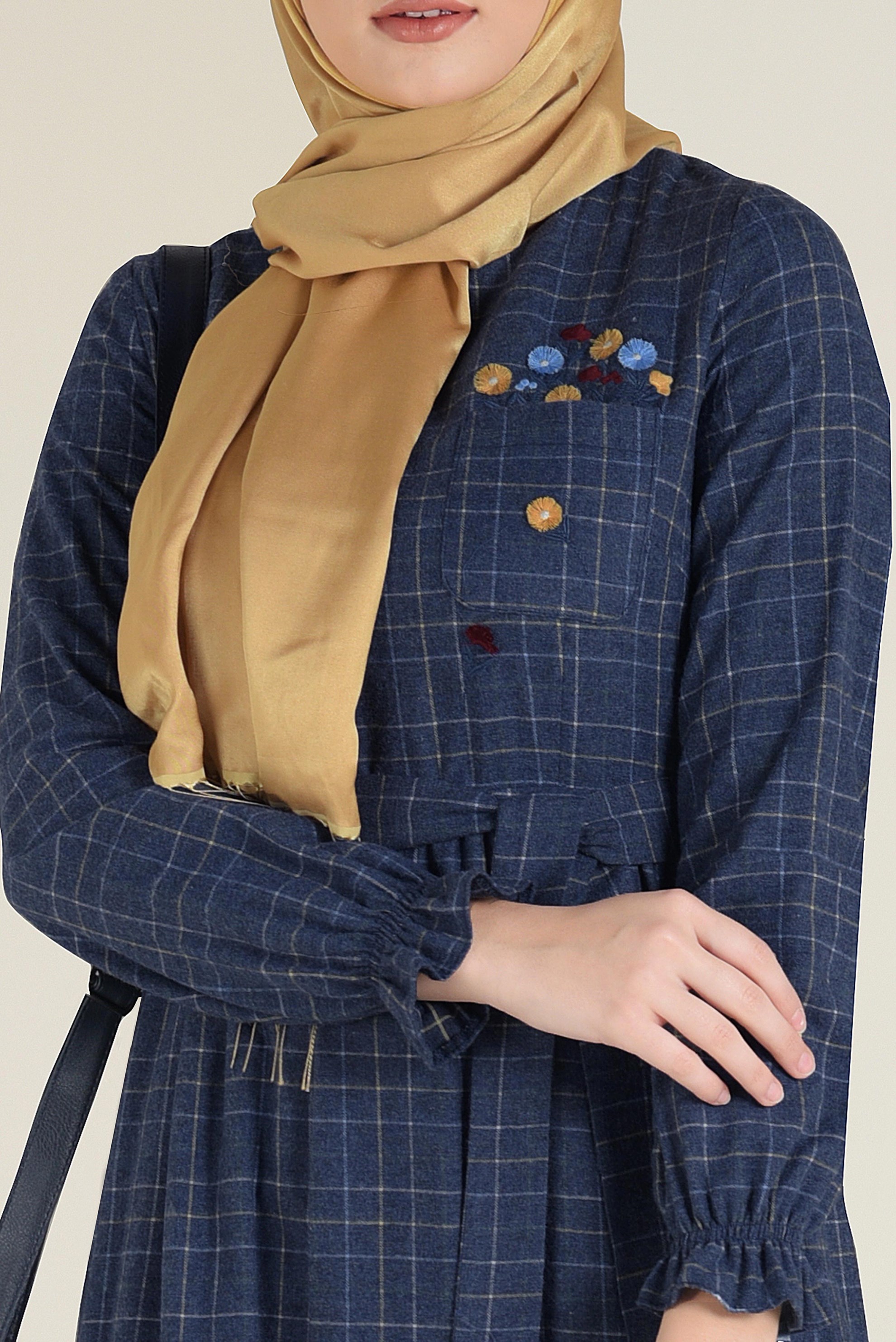 Tesettür giyim LACİVERT EKOSE DESENLİ FIRFIRLI ELBİSE 4727 