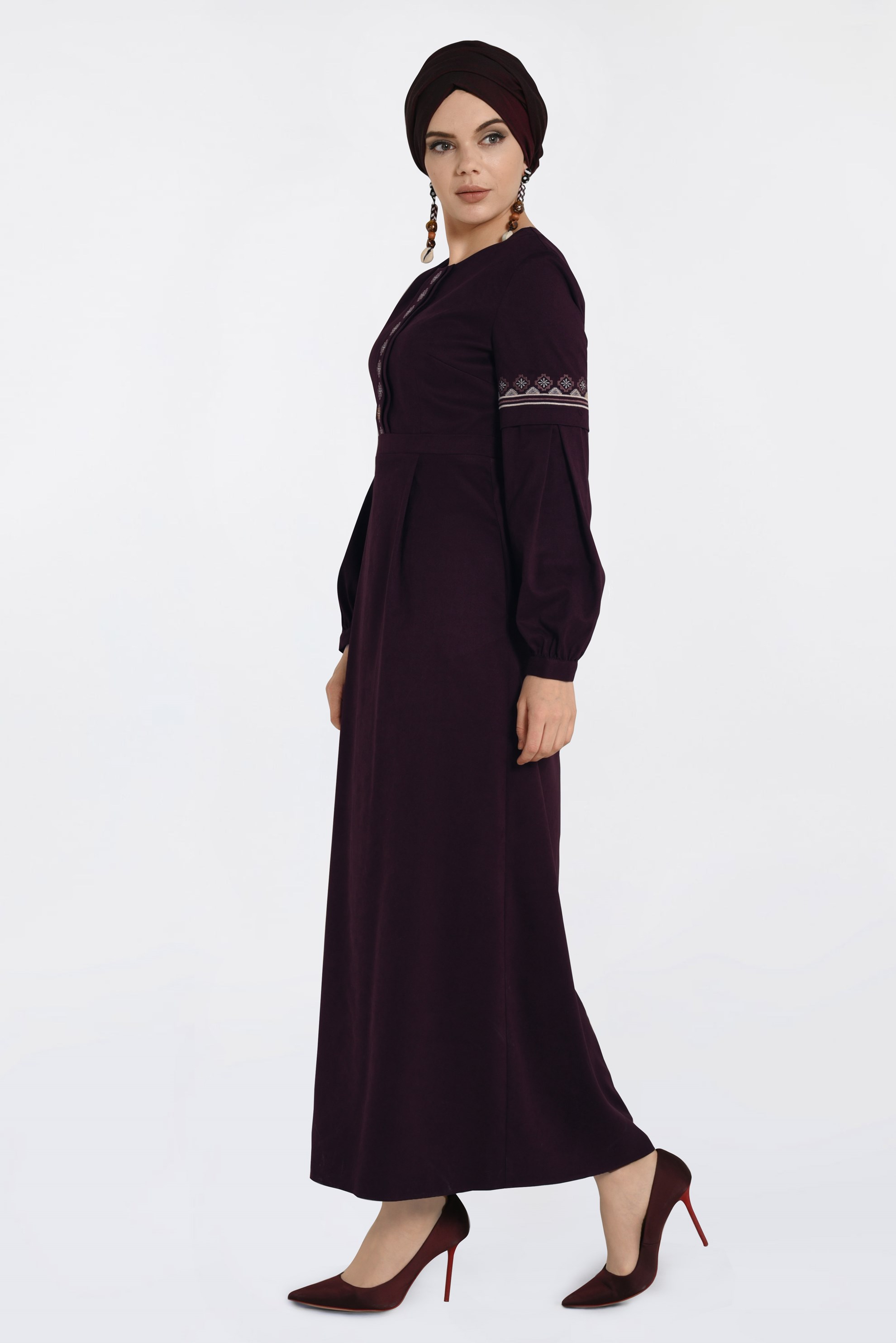 Tesettür giyim BORDO İŞLEMELİ SÜET ELBİSE 4766 
