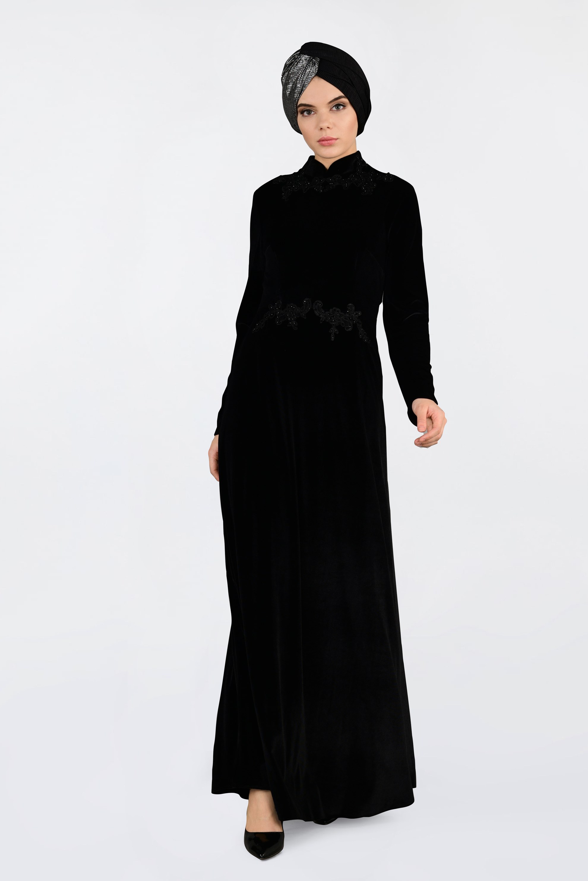 Tesettür giyim SİYAH NAKIŞLI KADİFE ELBİSE 4780 