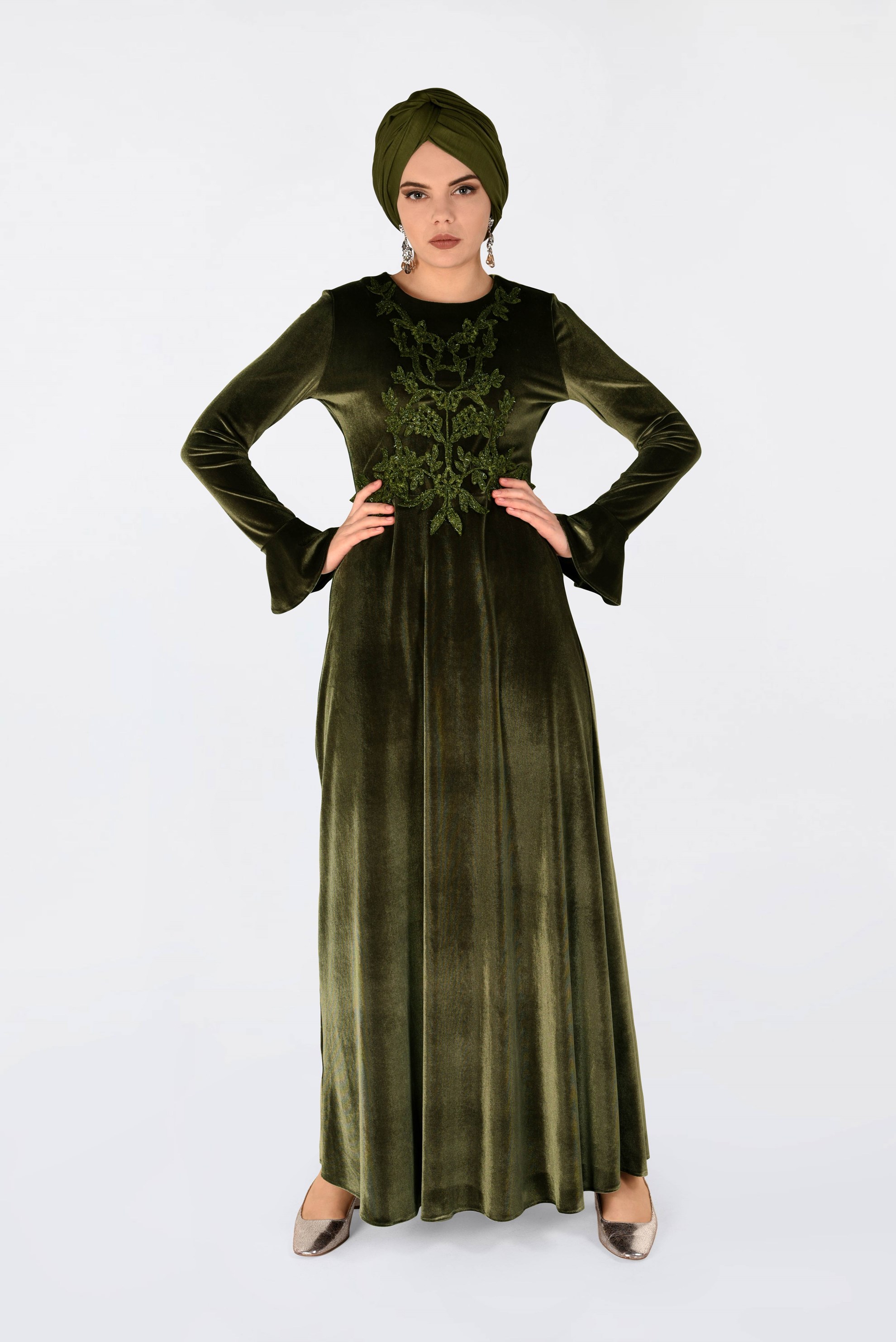 Tesettür giyim HAKİ ÖNÜ İŞLEMELİ KADİFE ELBİSE 4781 