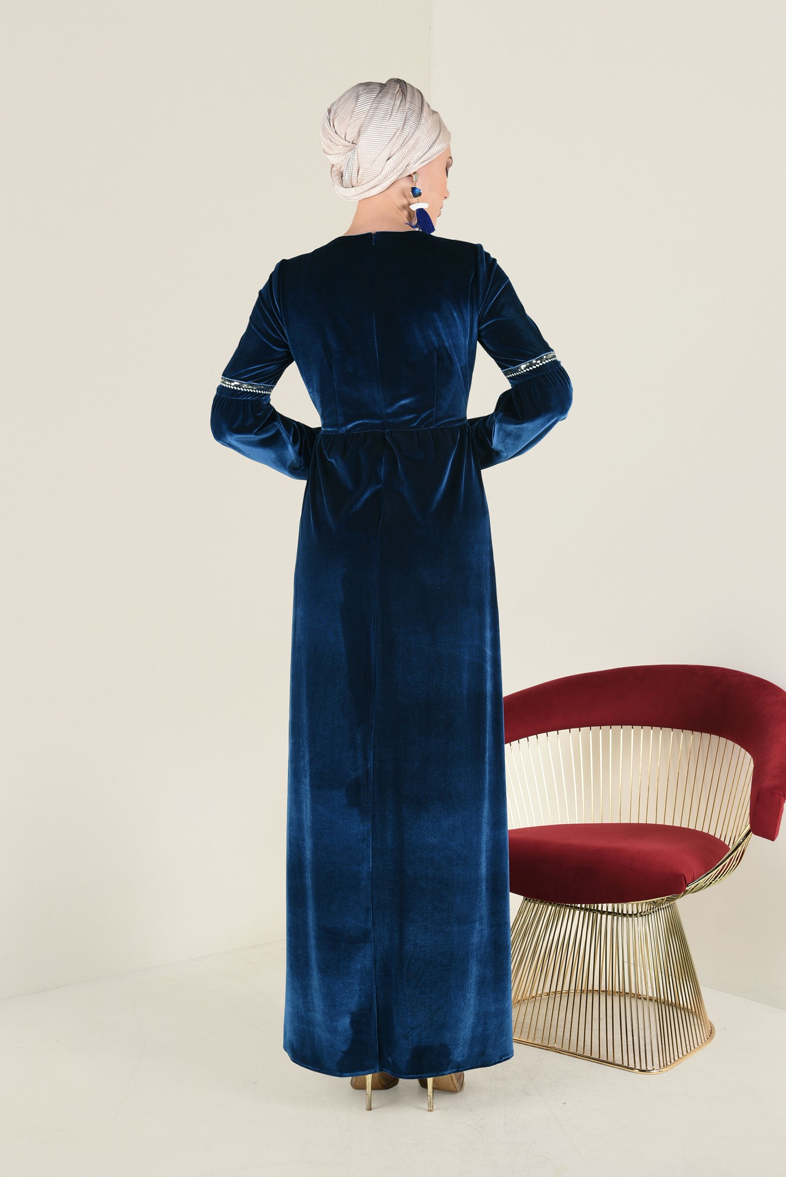 Tesettür giyim LACİVERT ÖNDEN DÜĞMELİ KADİFE ELBİSE 4783 