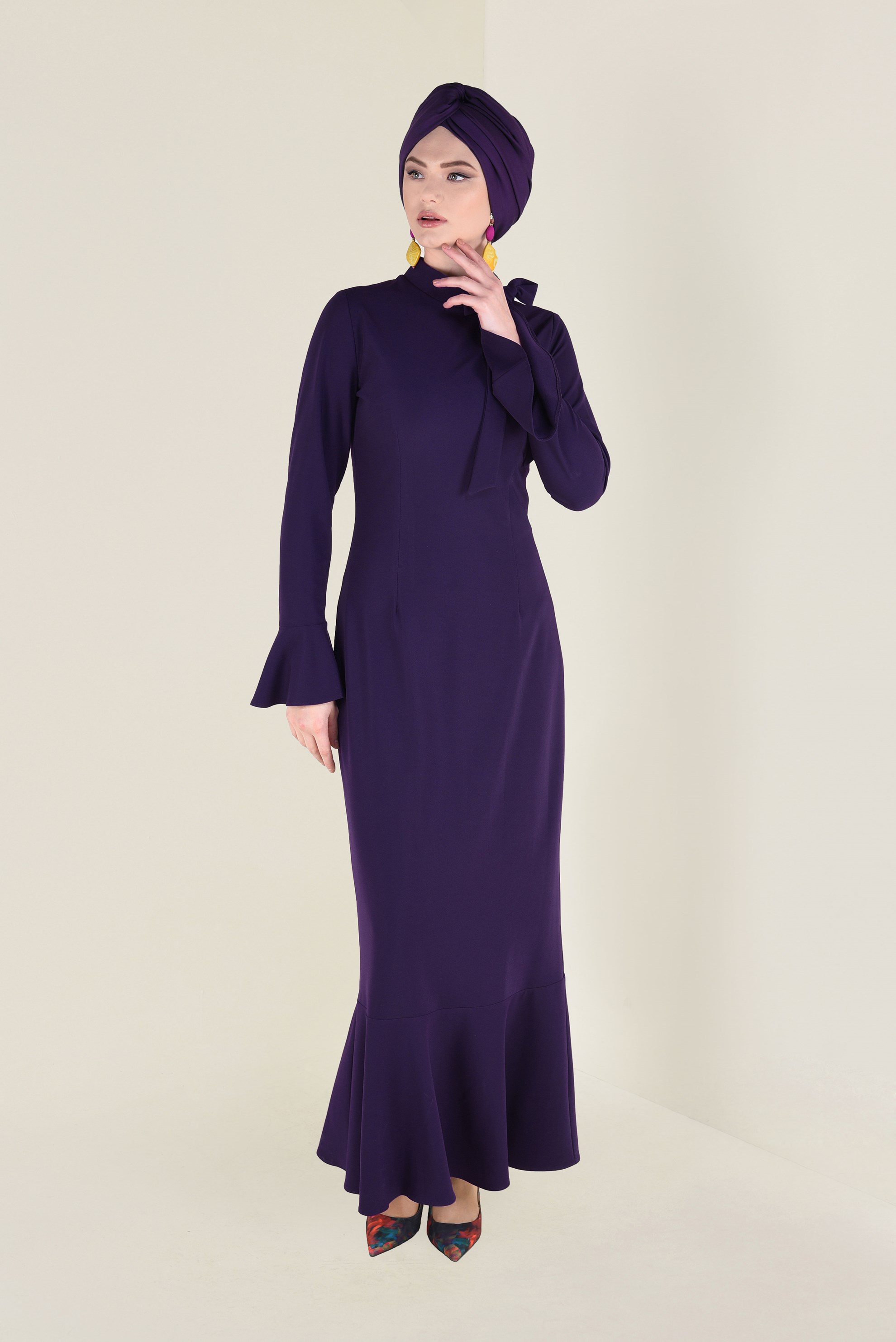 Tesettür giyim MOR YAKASI BAĞCIKLI VOLANLI ELBİSE 4786