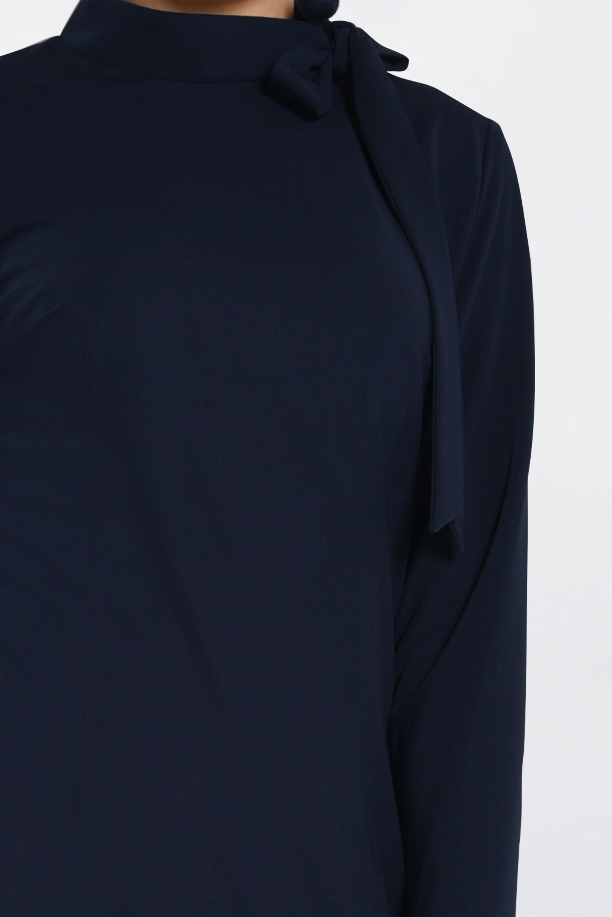 Tesettür giyim LACİVERT YAKASI BAĞCIKLI VOLANLI ELBİSE 4786