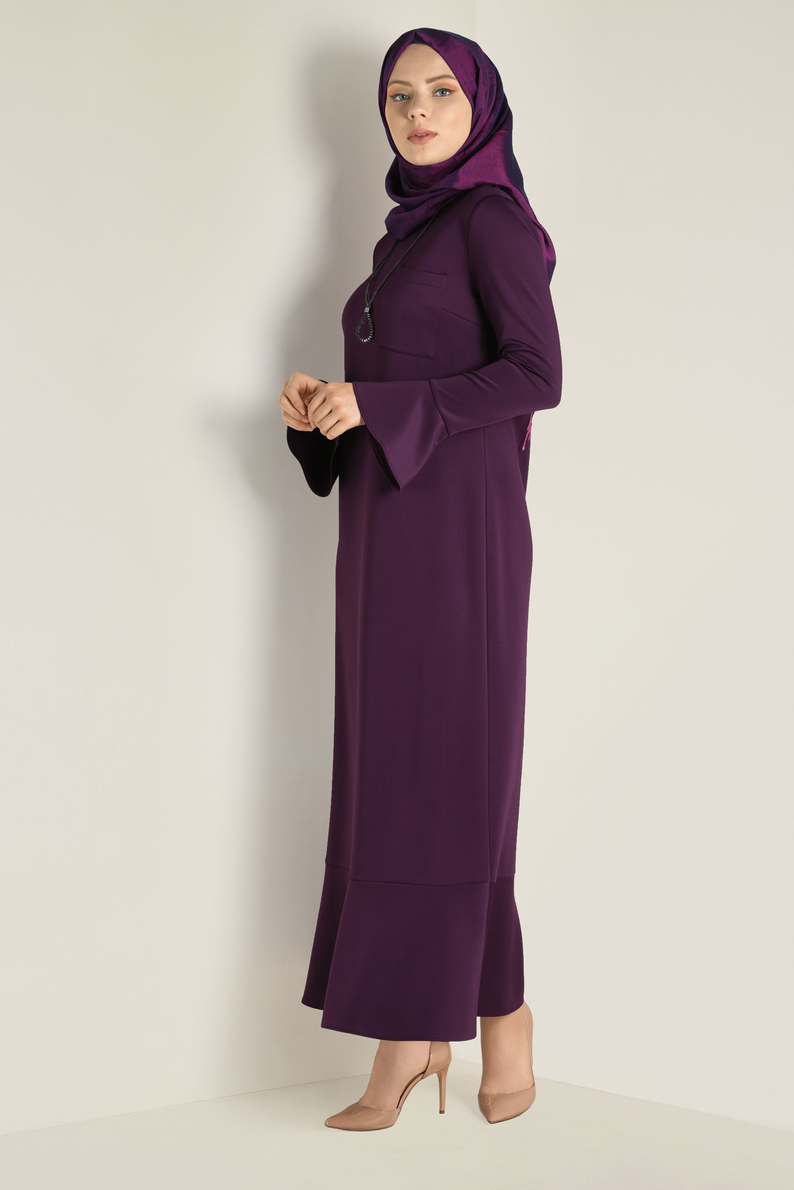 Tesettür giyim MOR KOLLARI VE ETEK UCU VOLANLI ELBİSE 4805