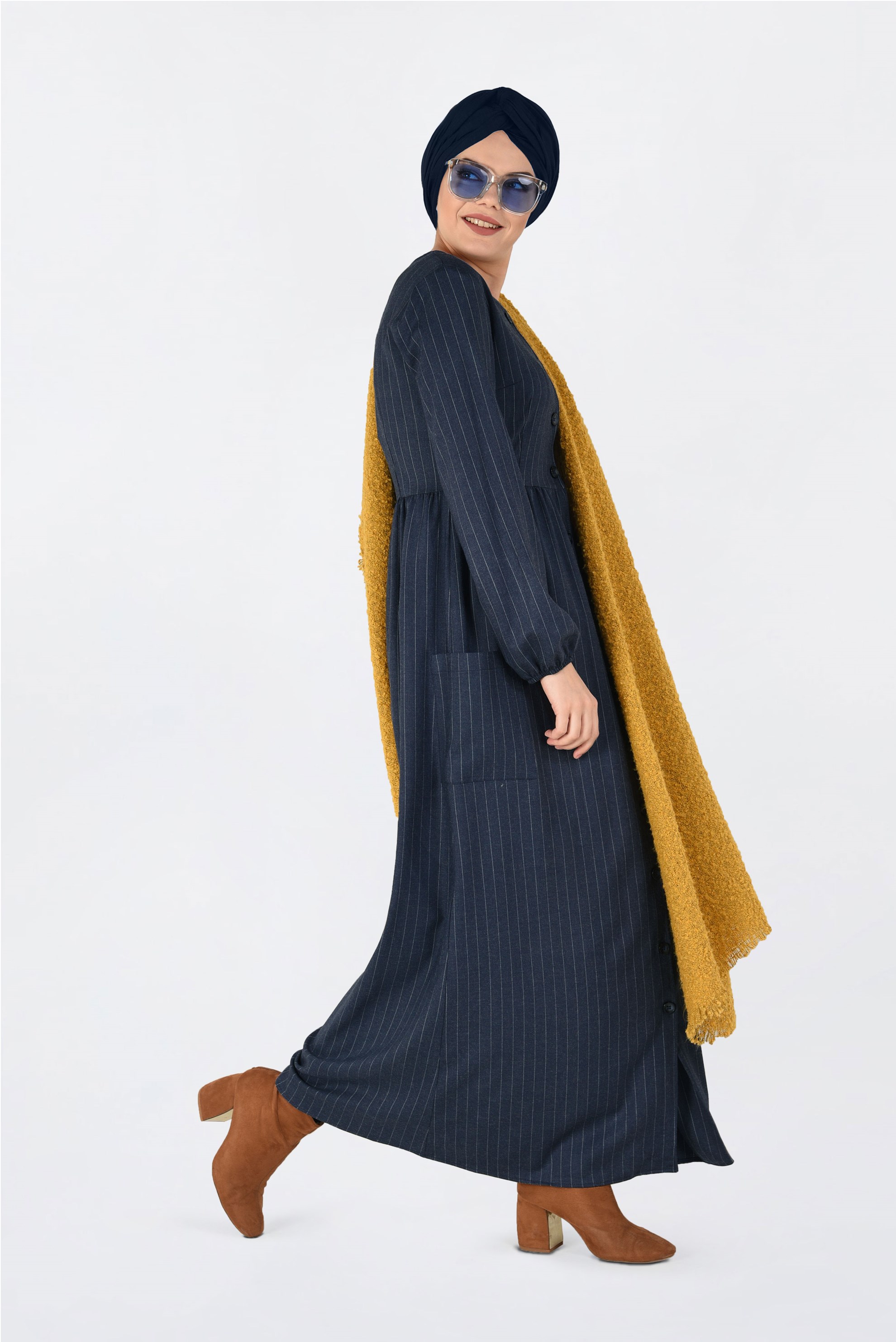 Tesettür giyim LACİVERT KOLLARI BÜZGÜLÜ ÇİZGİLİ ELBİSE 4815