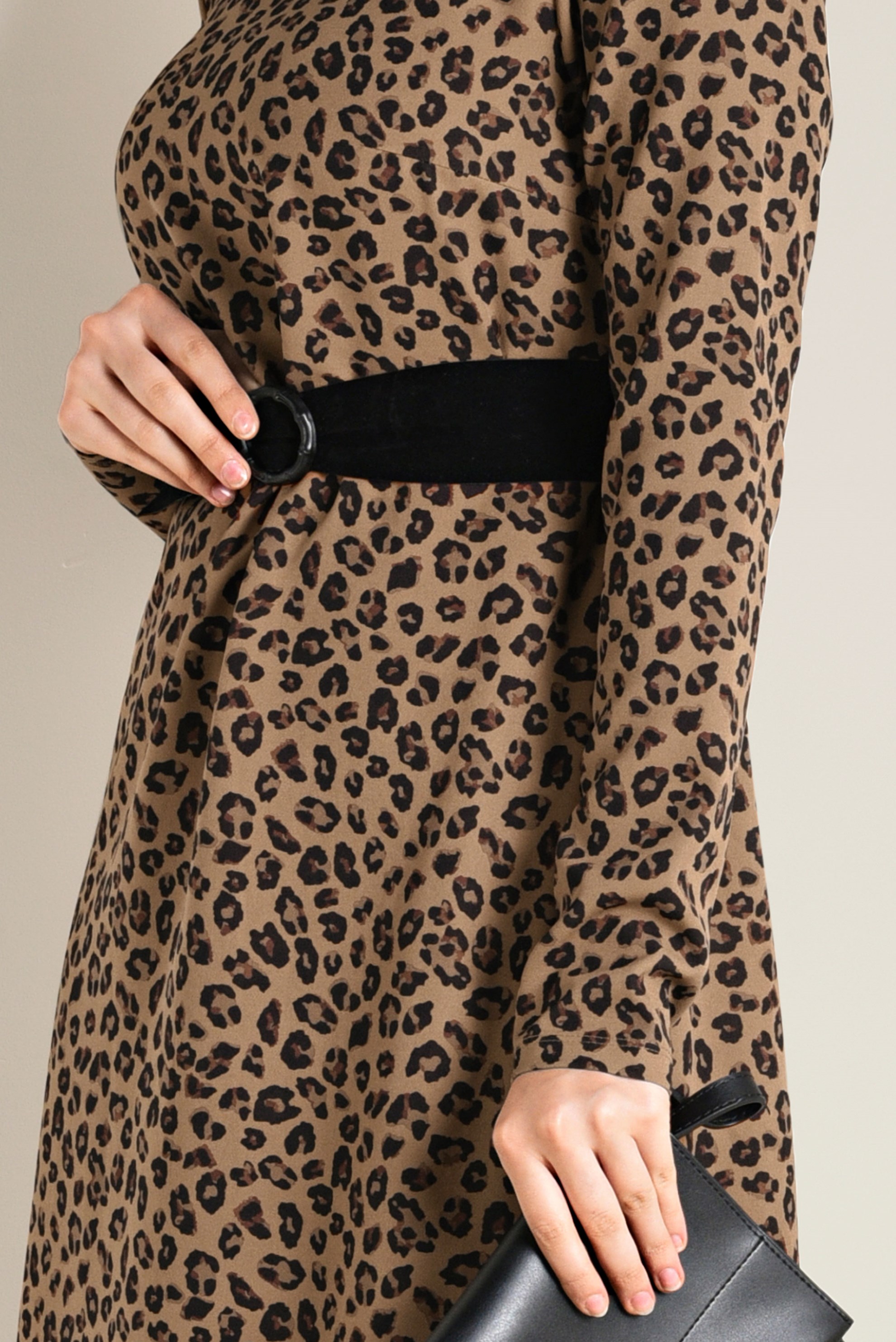 Tesettür giyim KAHVE LEOPAR DESENLİ ELBİSE 4812-1 