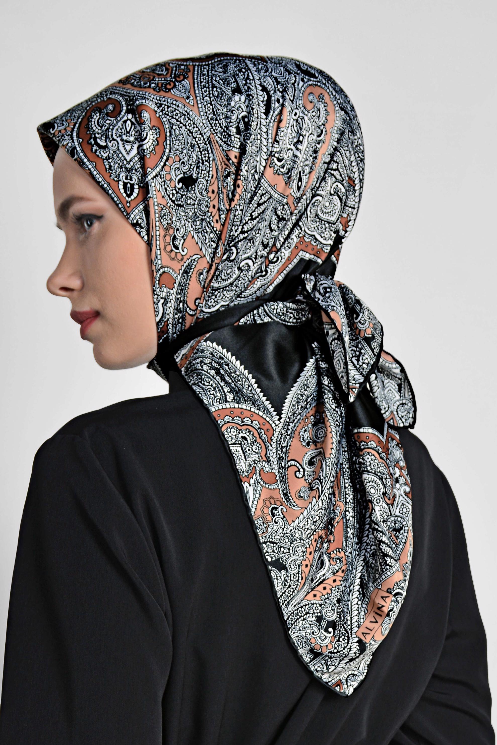 Tesettür giyim SİYAH 4491-1 ALVİNA DESENLİ EŞARP