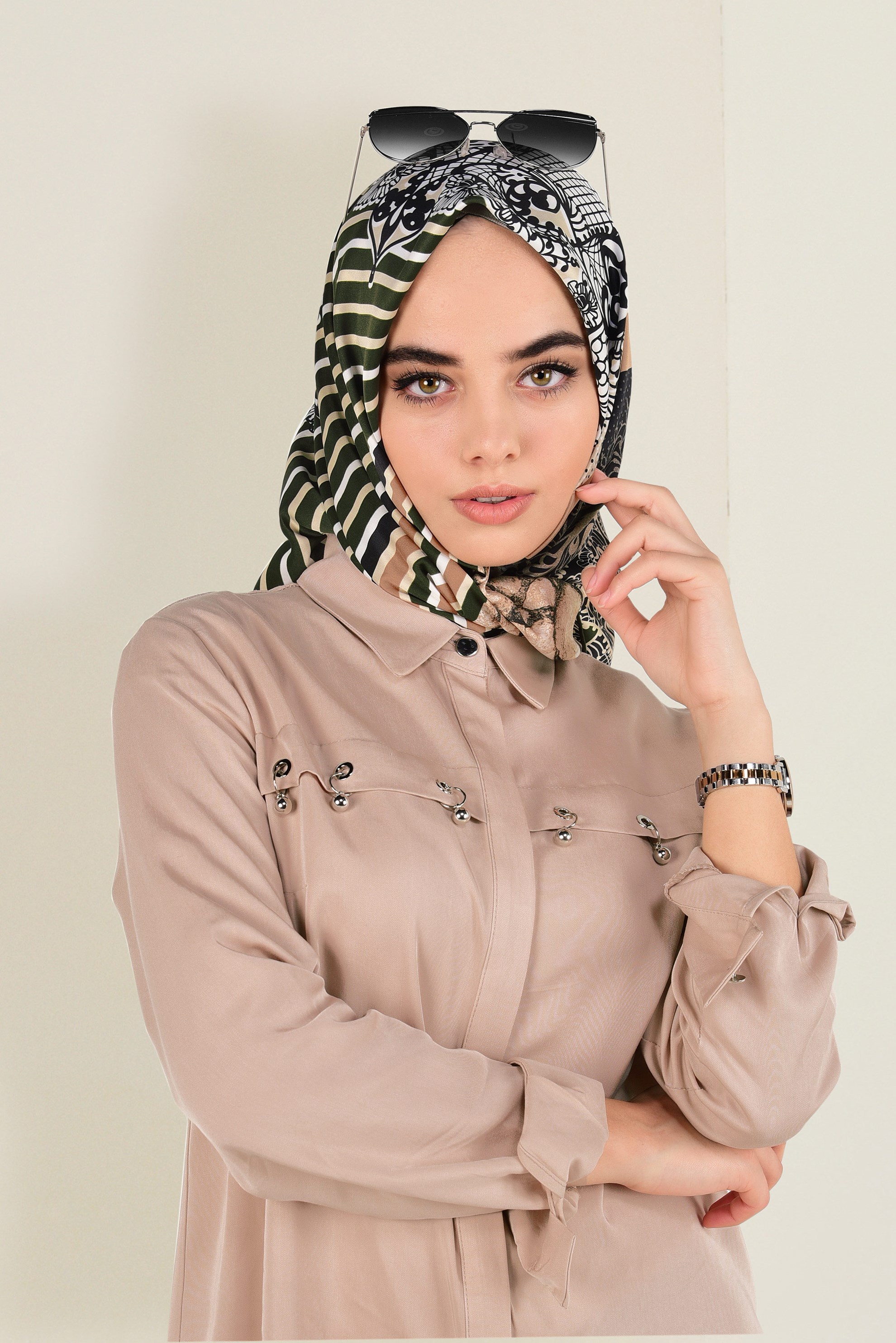 Tesettür giyim SİYAH ALVİNA DESENLİ EŞARP 4492-1