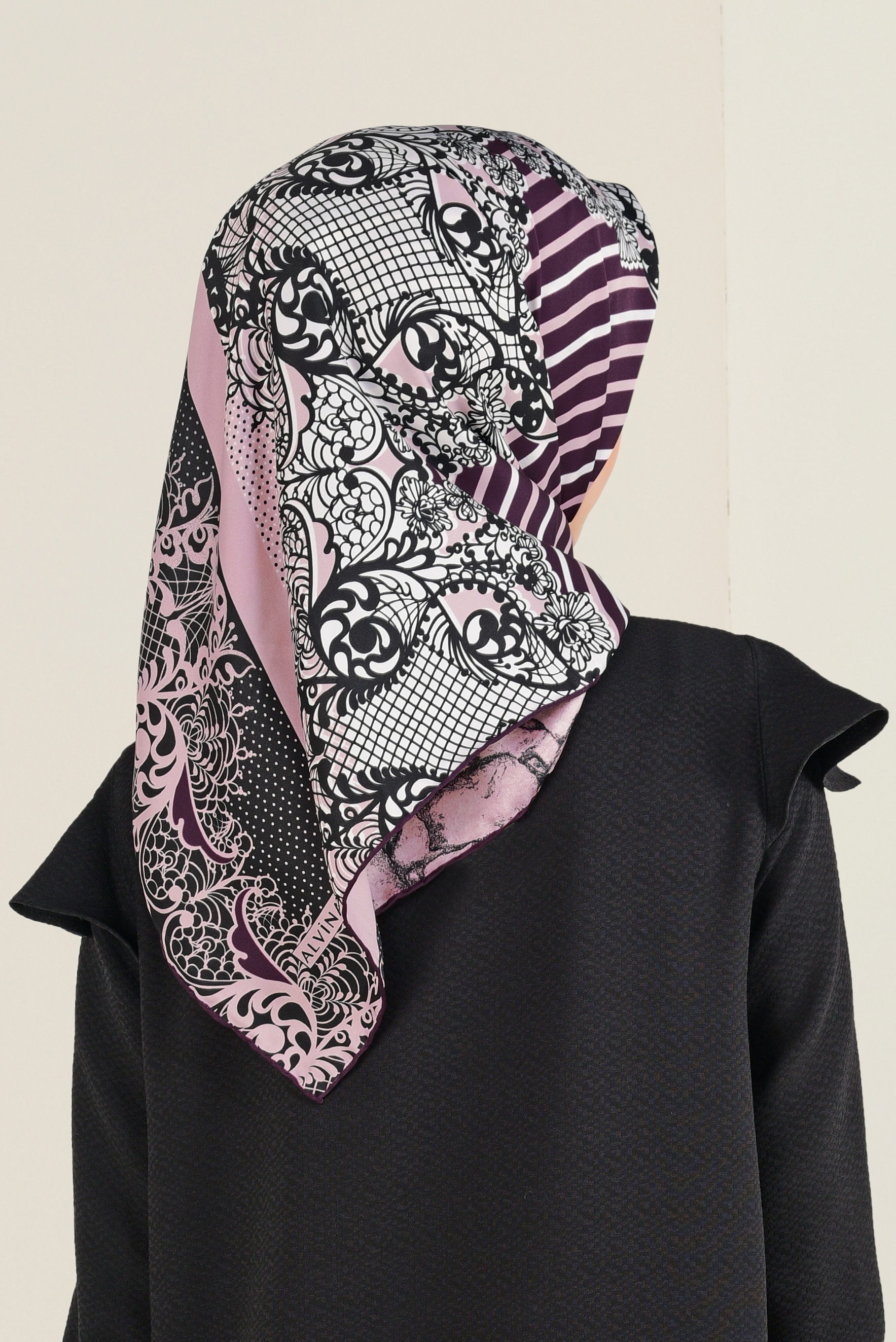 Tesettür giyim SİYAH ALVİNA DESENLİ EŞARP 4492-1