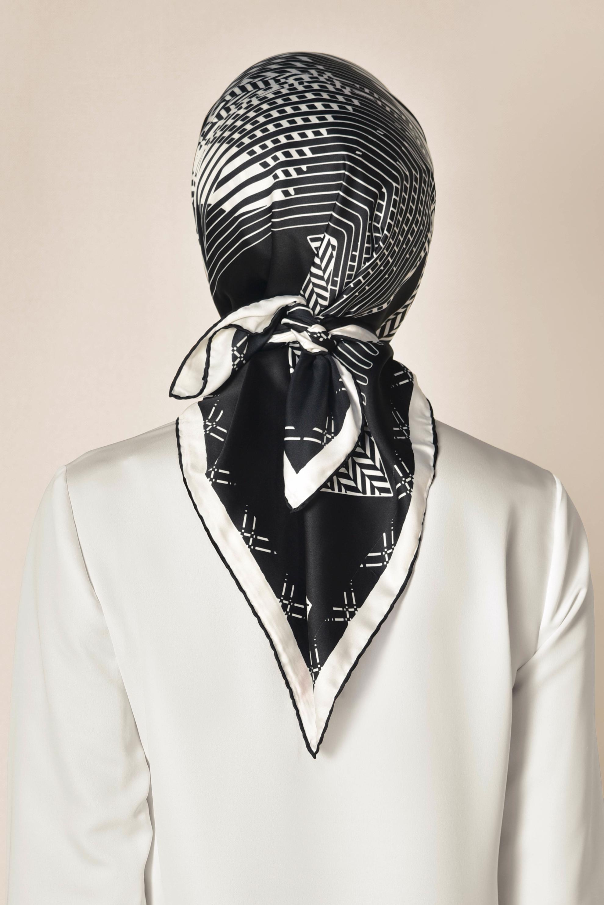 Tesettür giyim SİYAH 5583-1 ALVİNA DESENLİ EŞARP