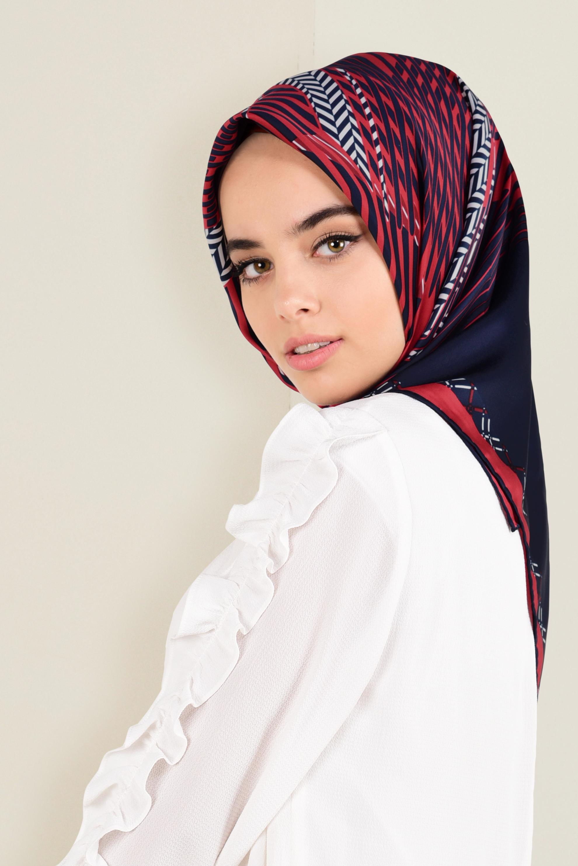 Tesettür giyim LACİVERT 5583-1 ALVİNA DESENLİ EŞARP