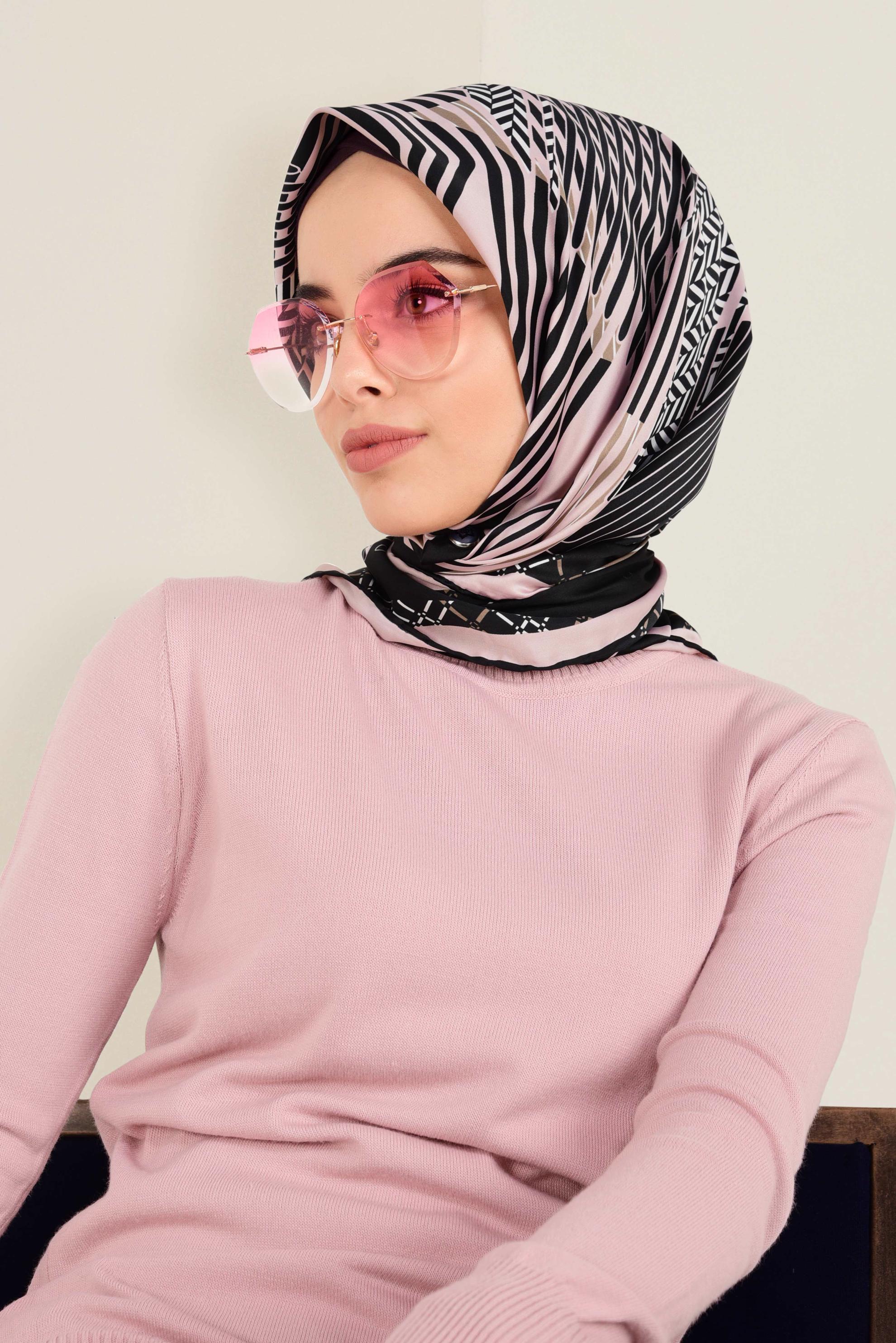 Tesettür giyim SİYAH 5583-1 ALVİNA DESENLİ EŞARP