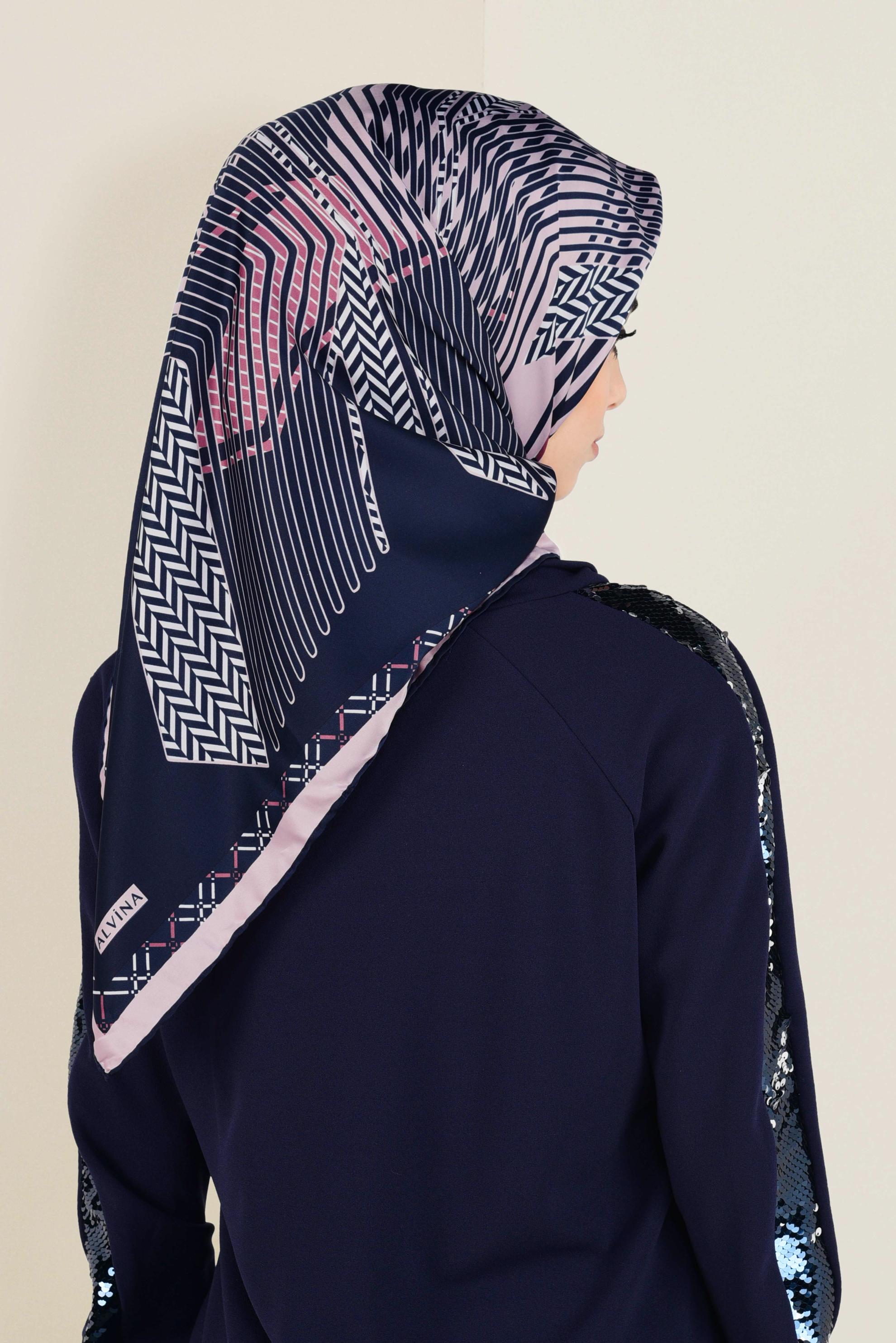 Tesettür giyim LACİVERT 5583-1 ALVİNA DESENLİ EŞARP