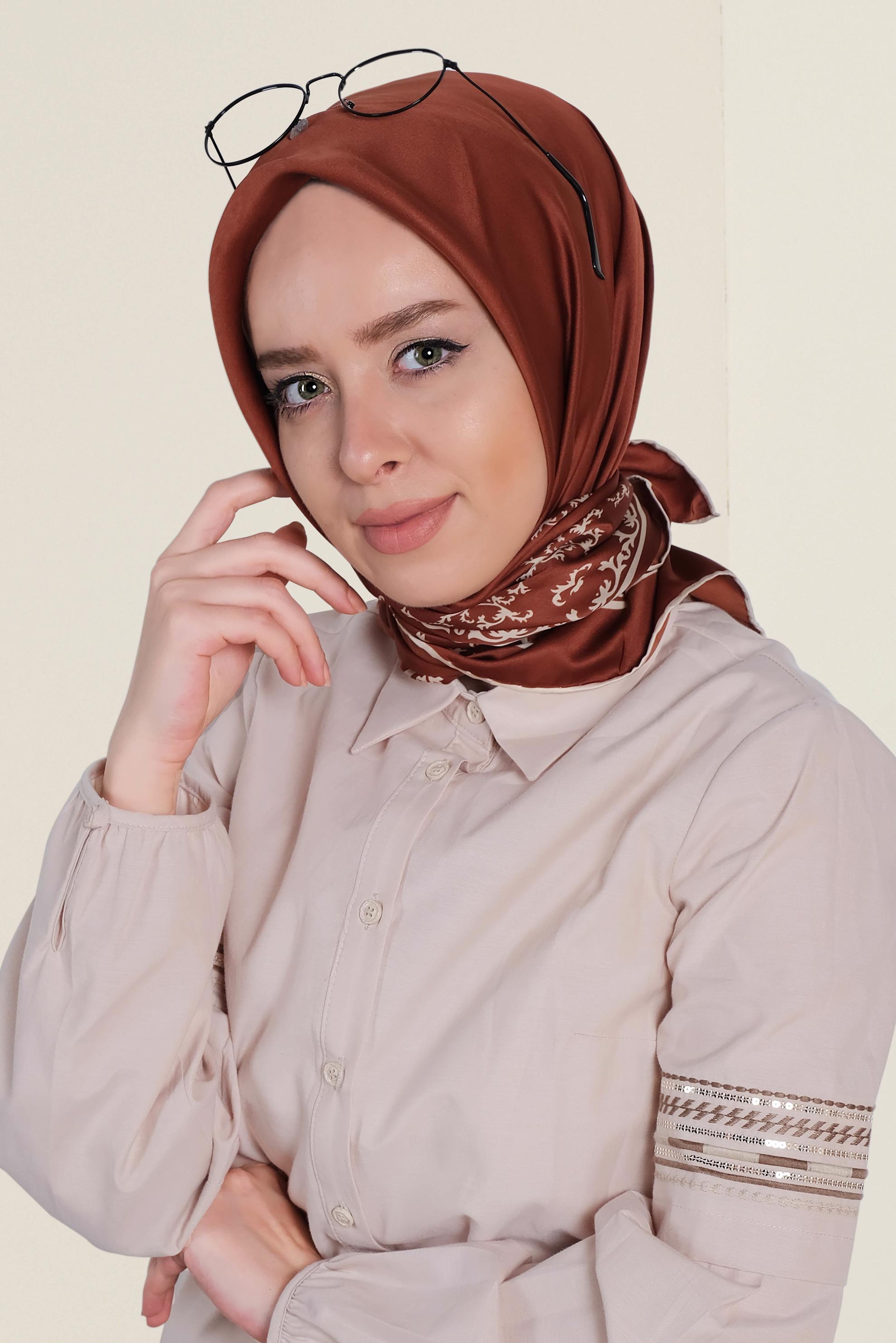 Tesettür giyim TABA 5584-1 ALVİNA DESENLİ EŞARP