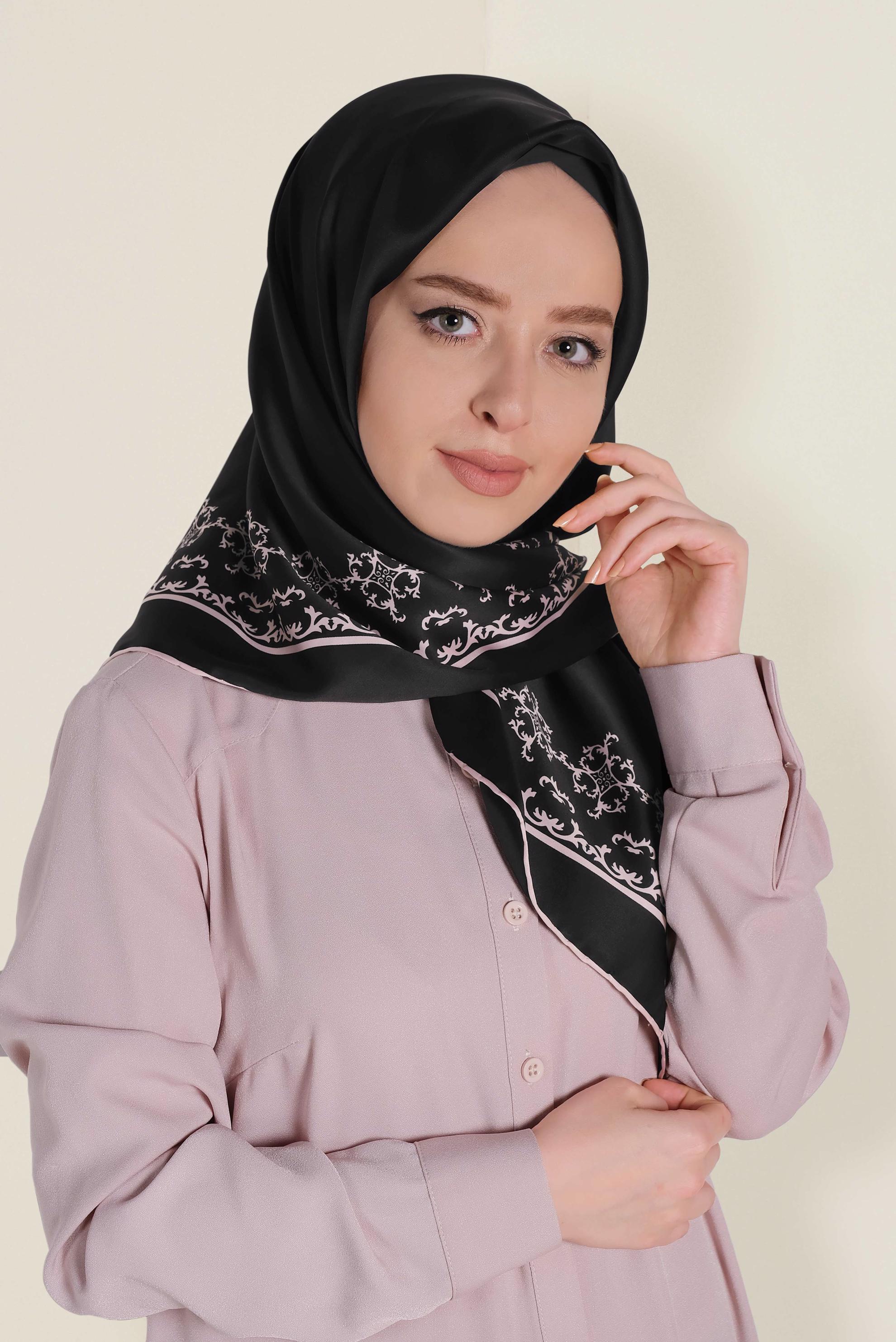 Tesettür giyim SİYAH 5584-1 ALVİNA DESENLİ EŞARP