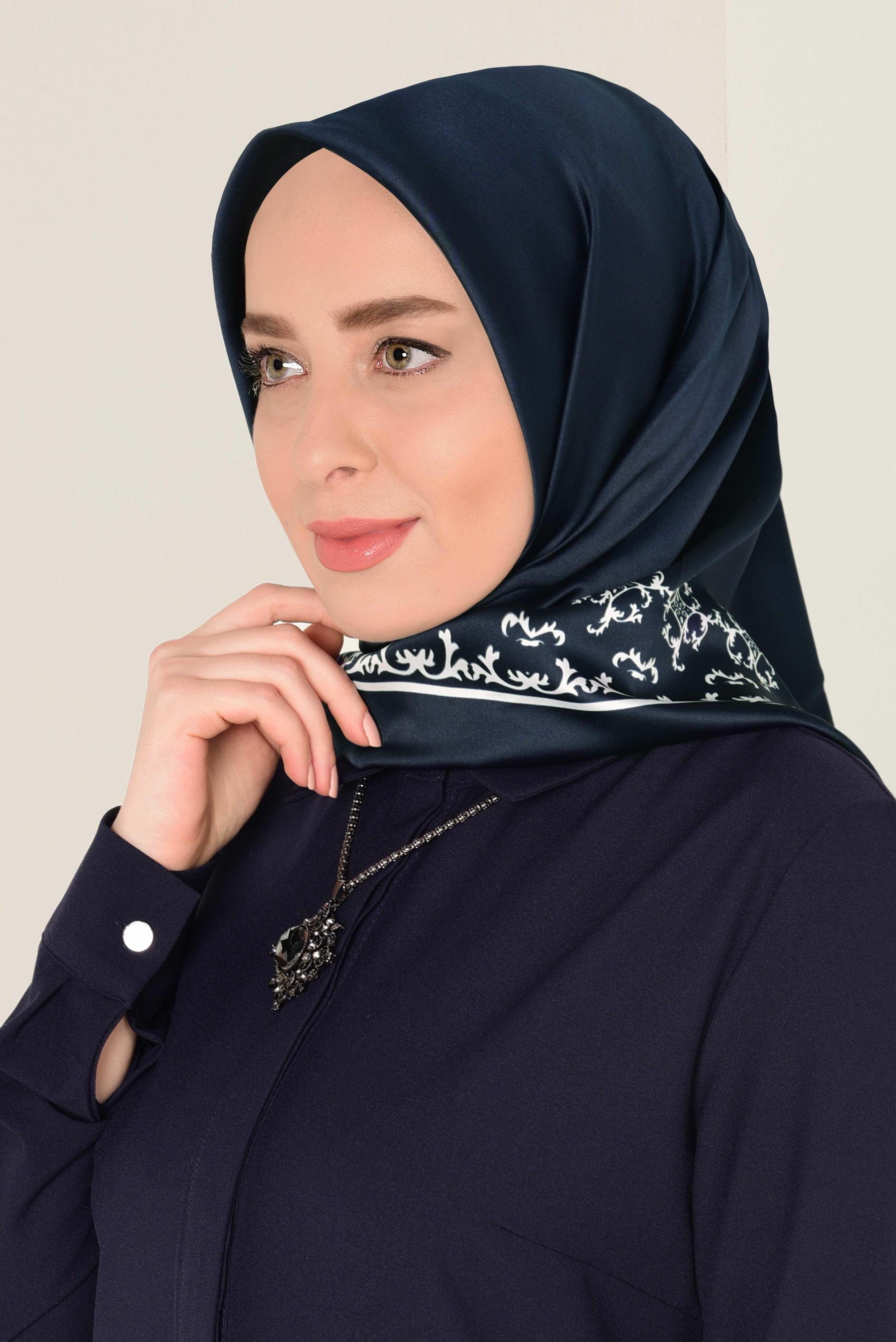 Tesettür giyim LACİVERT 5584-1 ALVİNA DESENLİ EŞARP