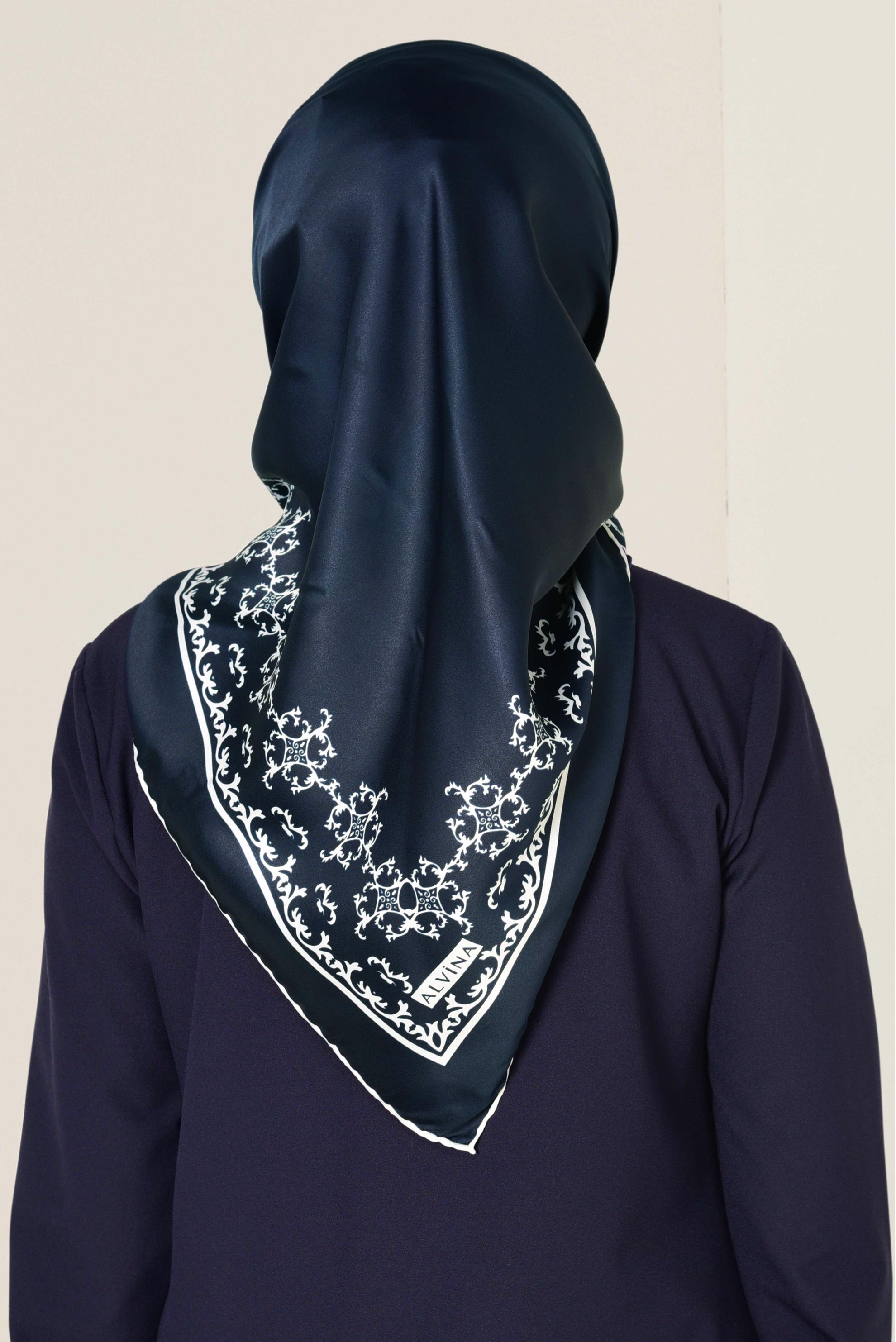 Tesettür giyim LACİVERT 5584-1 ALVİNA DESENLİ EŞARP