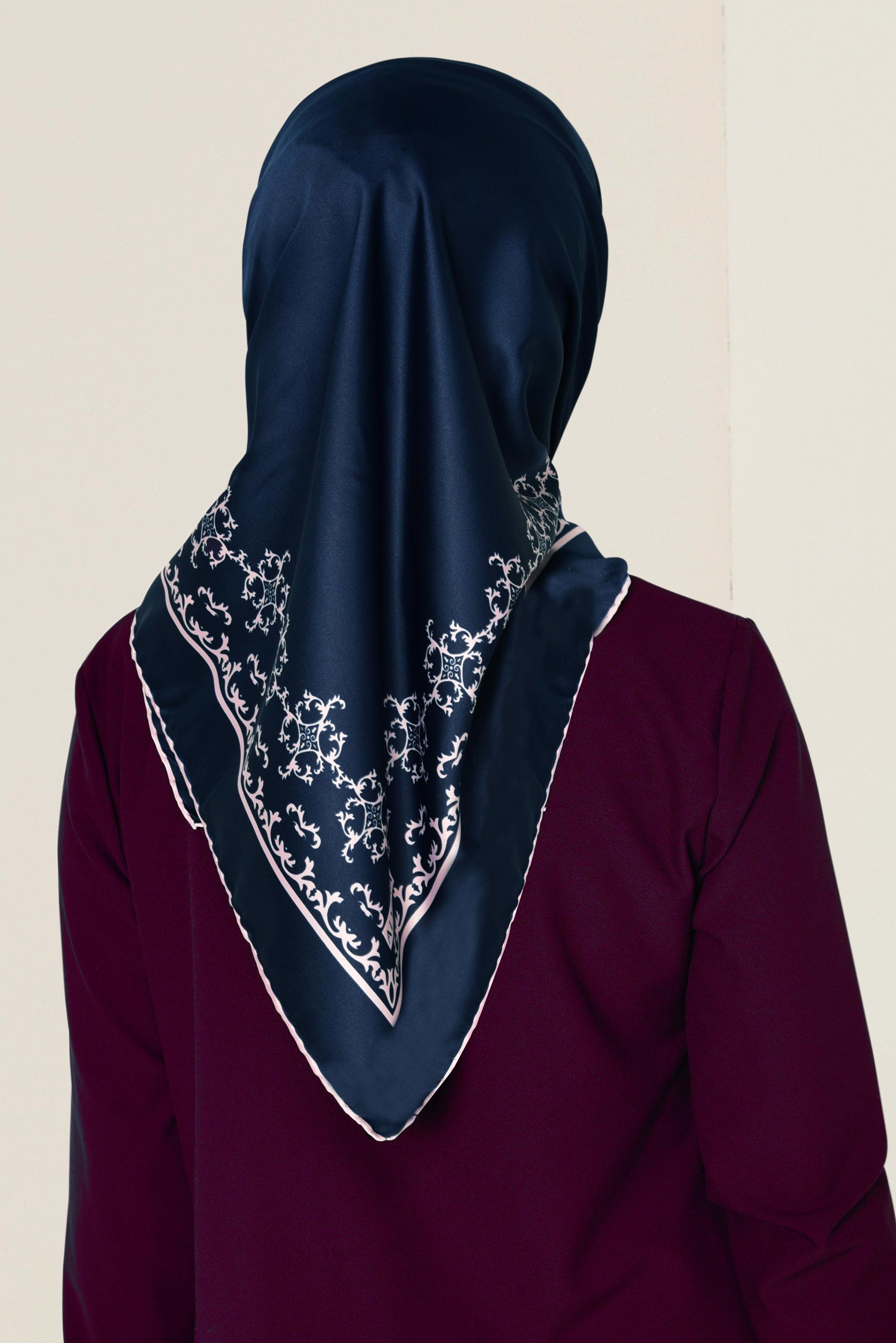 Tesettür giyim LACİVERT 5584-1 ALVİNA DESENLİ EŞARP