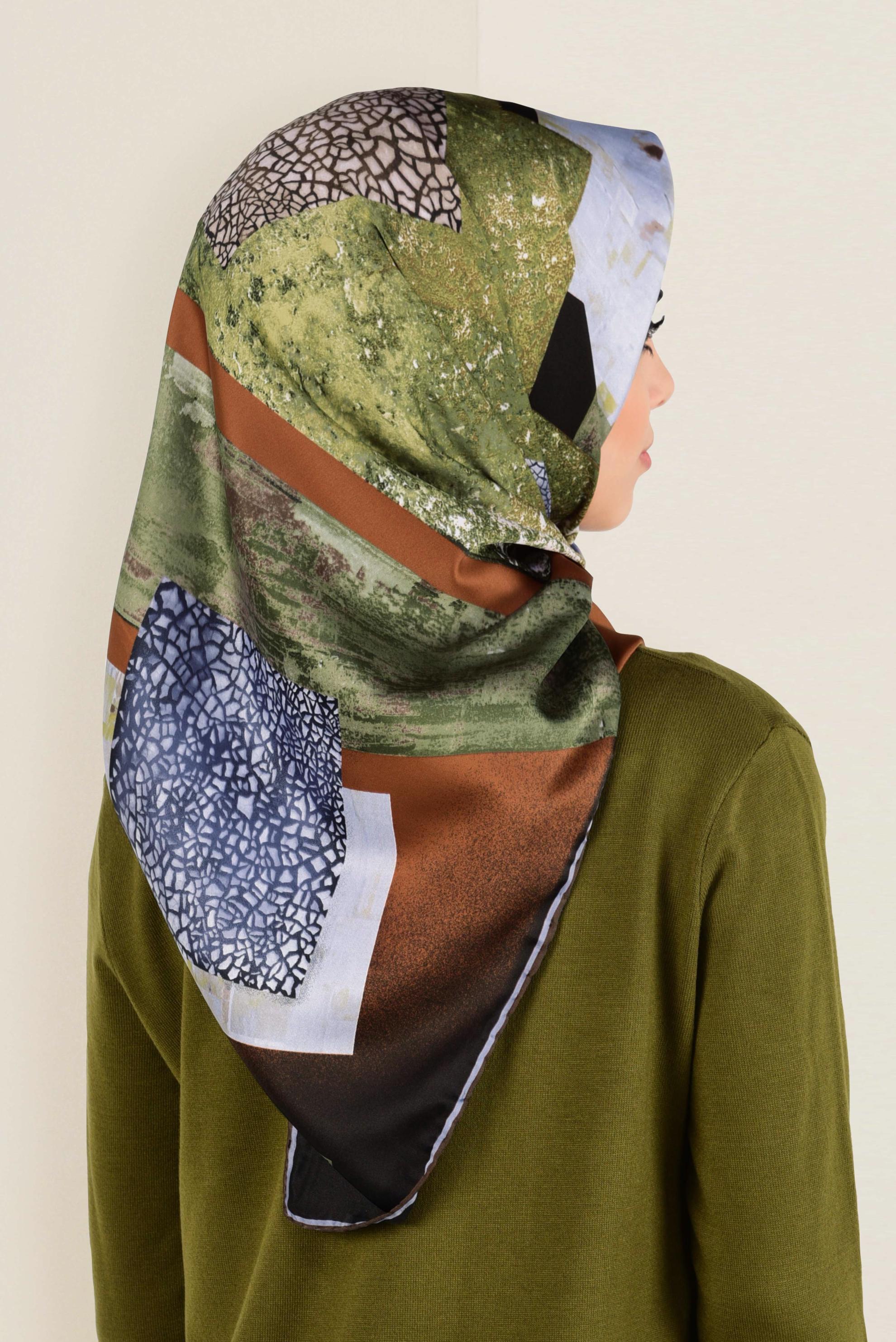 Tesettür giyim SİYAH 12164-1 ALVİNA DESENLİ EŞARP