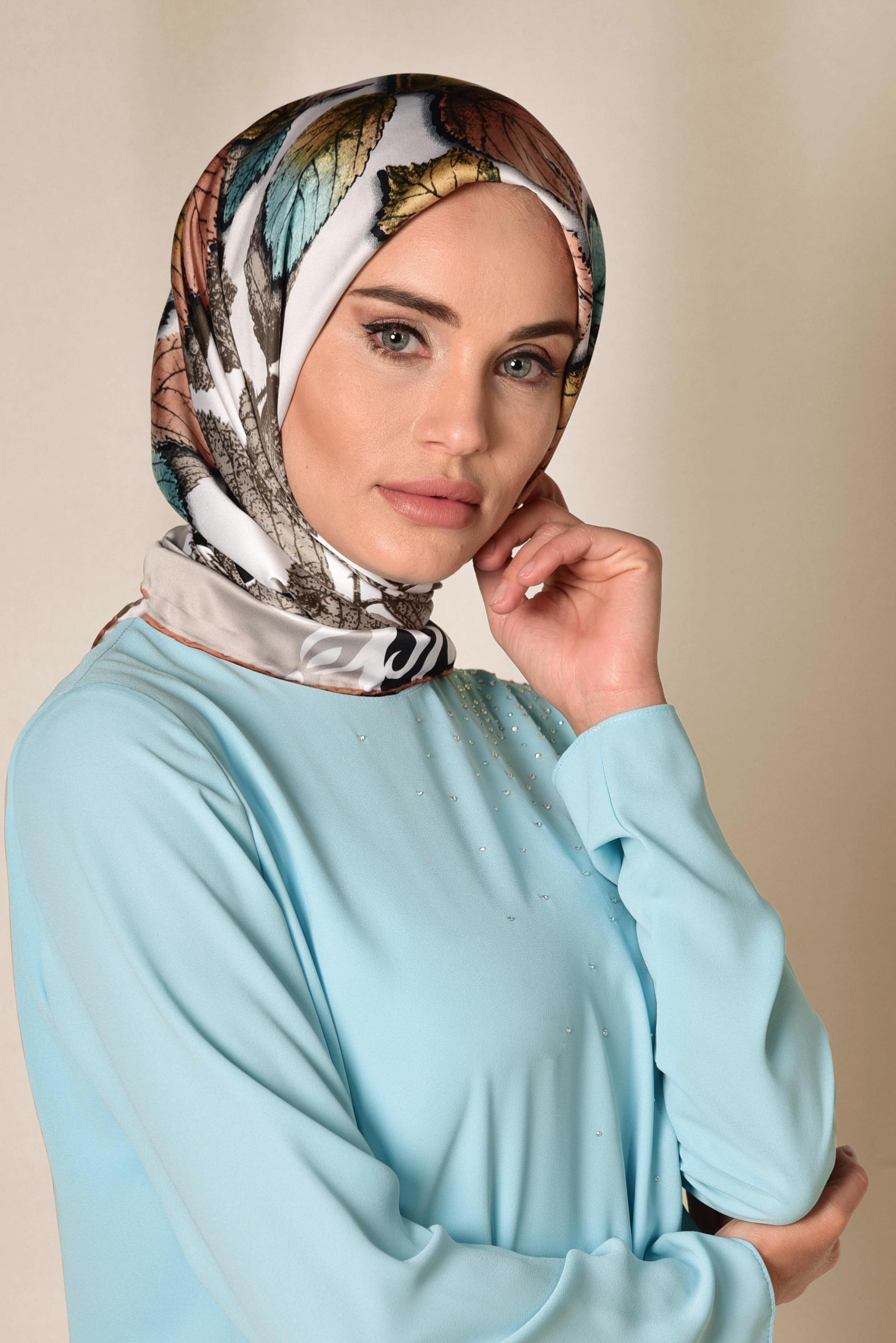 Tesettür giyim GRİ 12167-1 ALVİNA DESENLİ EŞARP