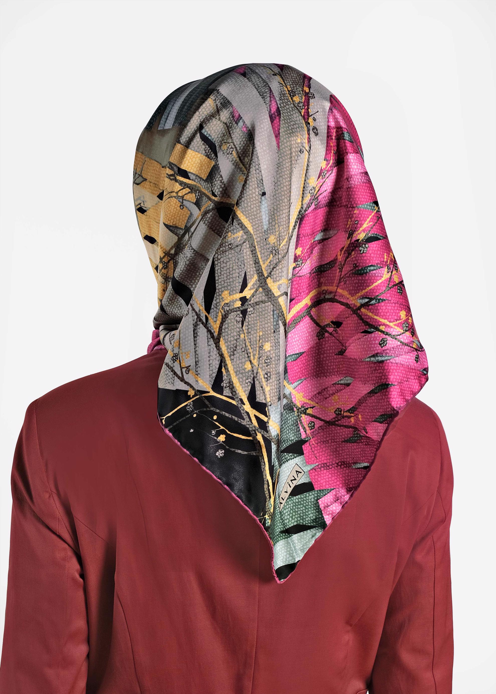 Tesettür giyim SİYAH 12168-1 ALVİNA DESENLİ EŞARP