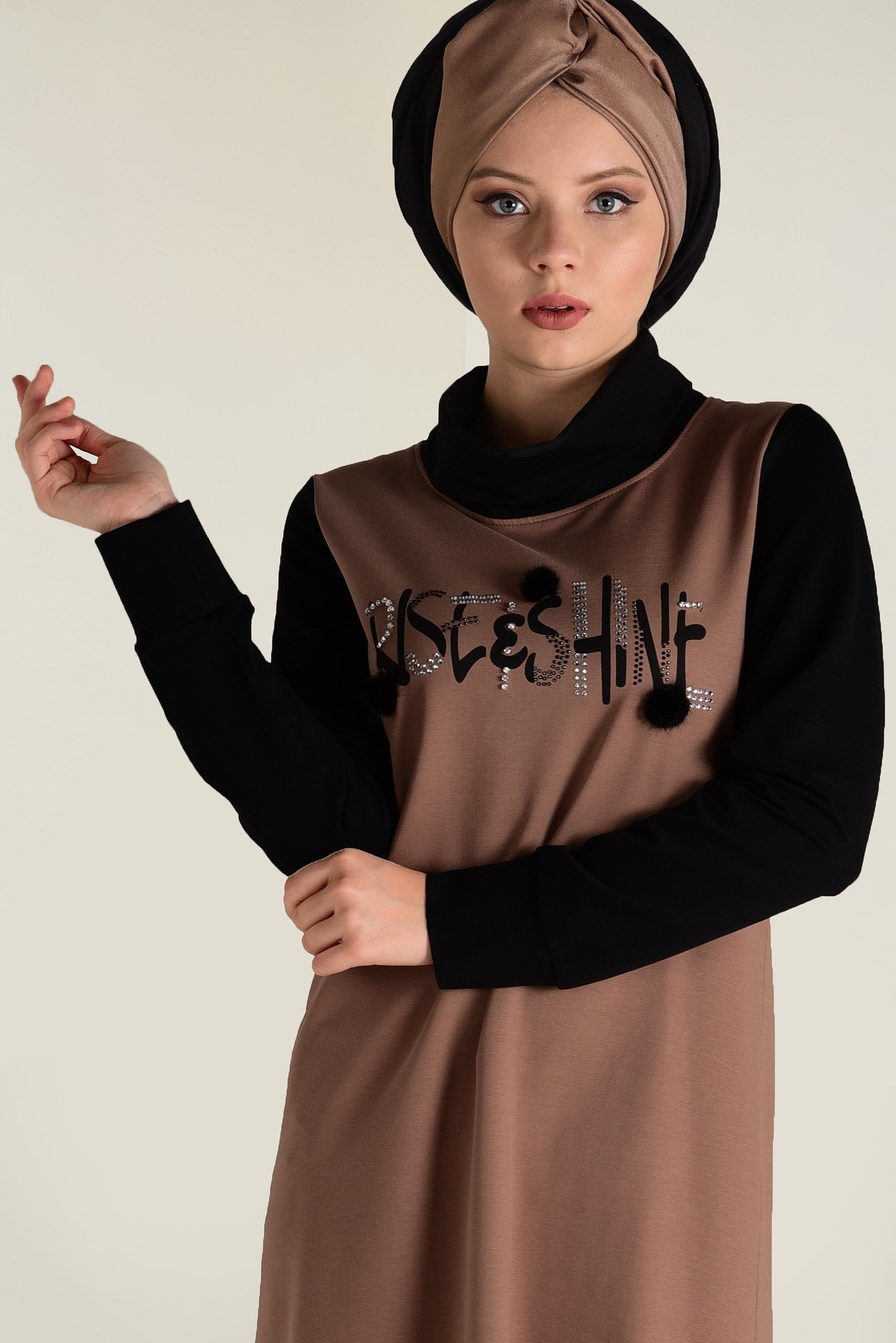 Tesettür giyim SARI TAŞ BASKILI EŞOFMAN TUNİK 4535