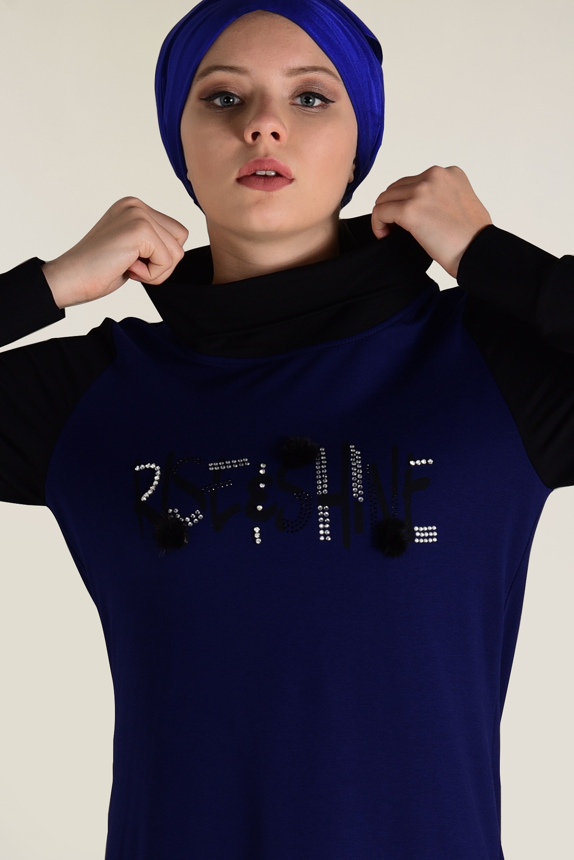 Tesettür giyim LACİVERT TAŞ BASKILI EŞOFMAN TUNİK 4535 
