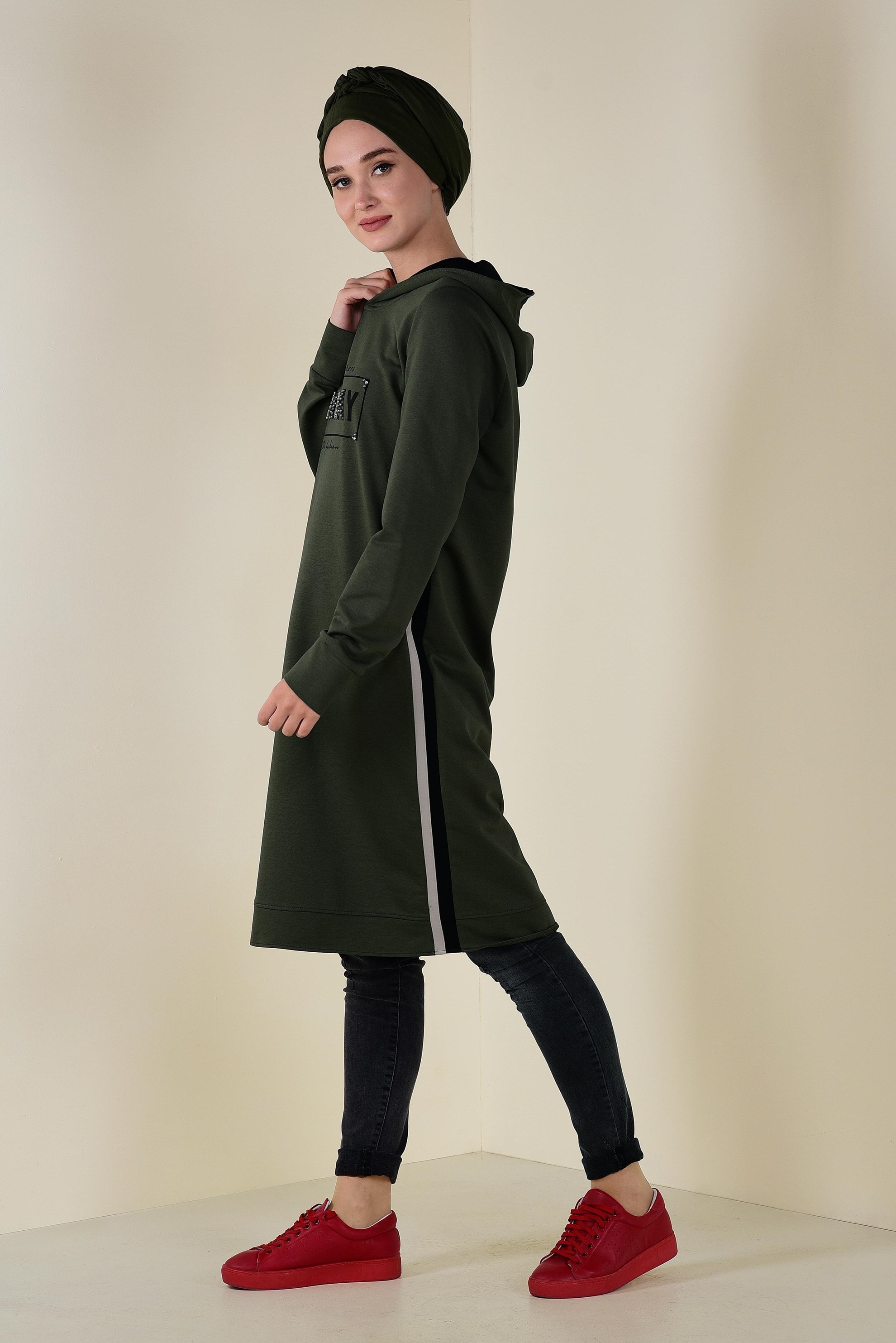 Tesettür giyim HAKİ BONCUK İŞLEMELİ EŞOFMAN TUNİK 4536 