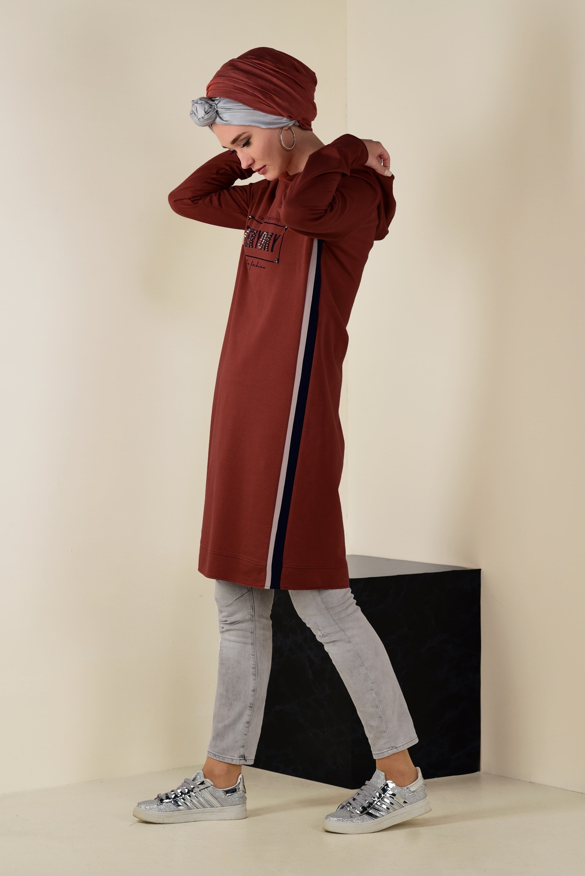 Tesettür giyim BORDO BONCUK İŞLEMELİ EŞOFMAN TUNİK 4536 