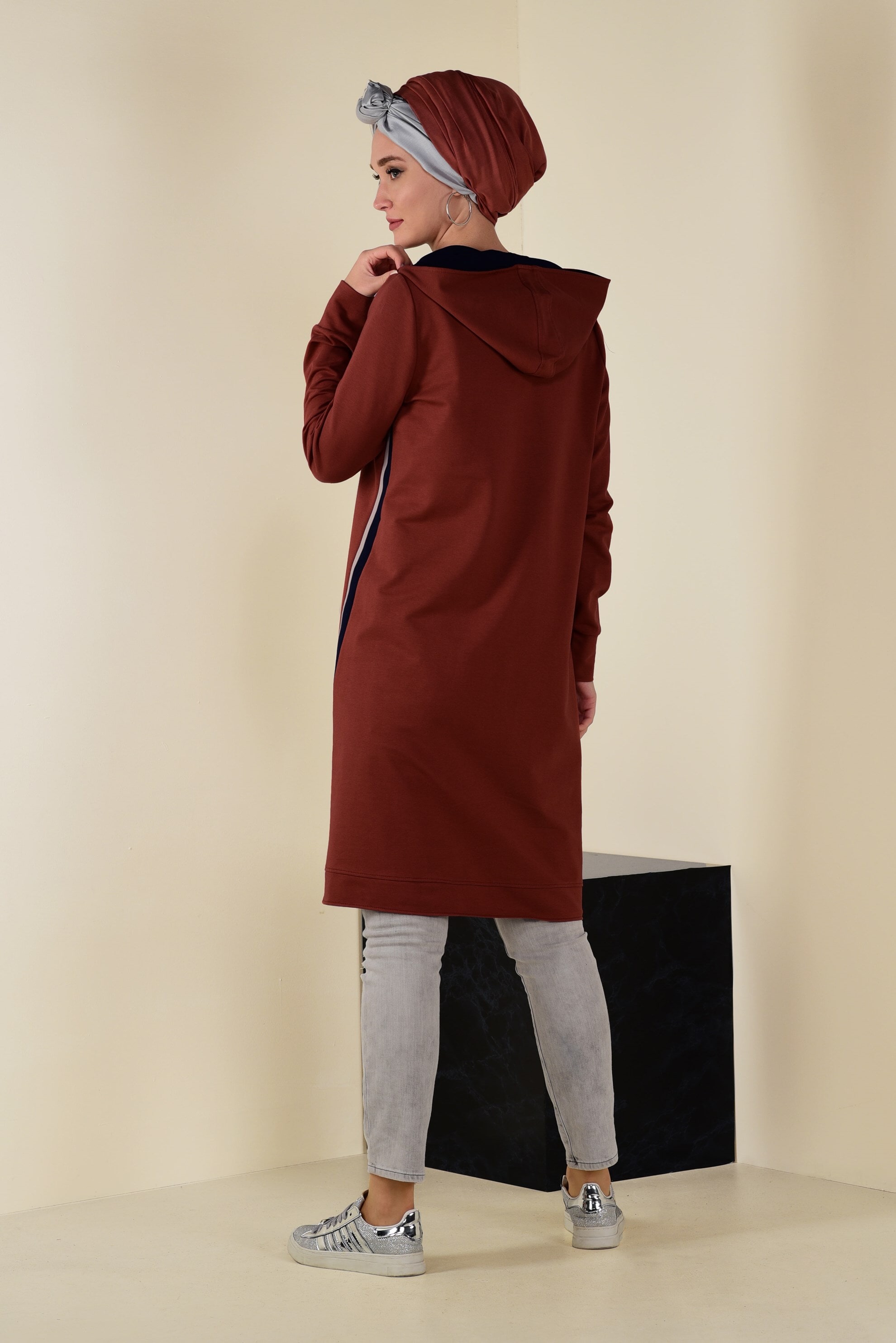 Tesettür giyim BORDO BONCUK İŞLEMELİ EŞOFMAN TUNİK 4536 