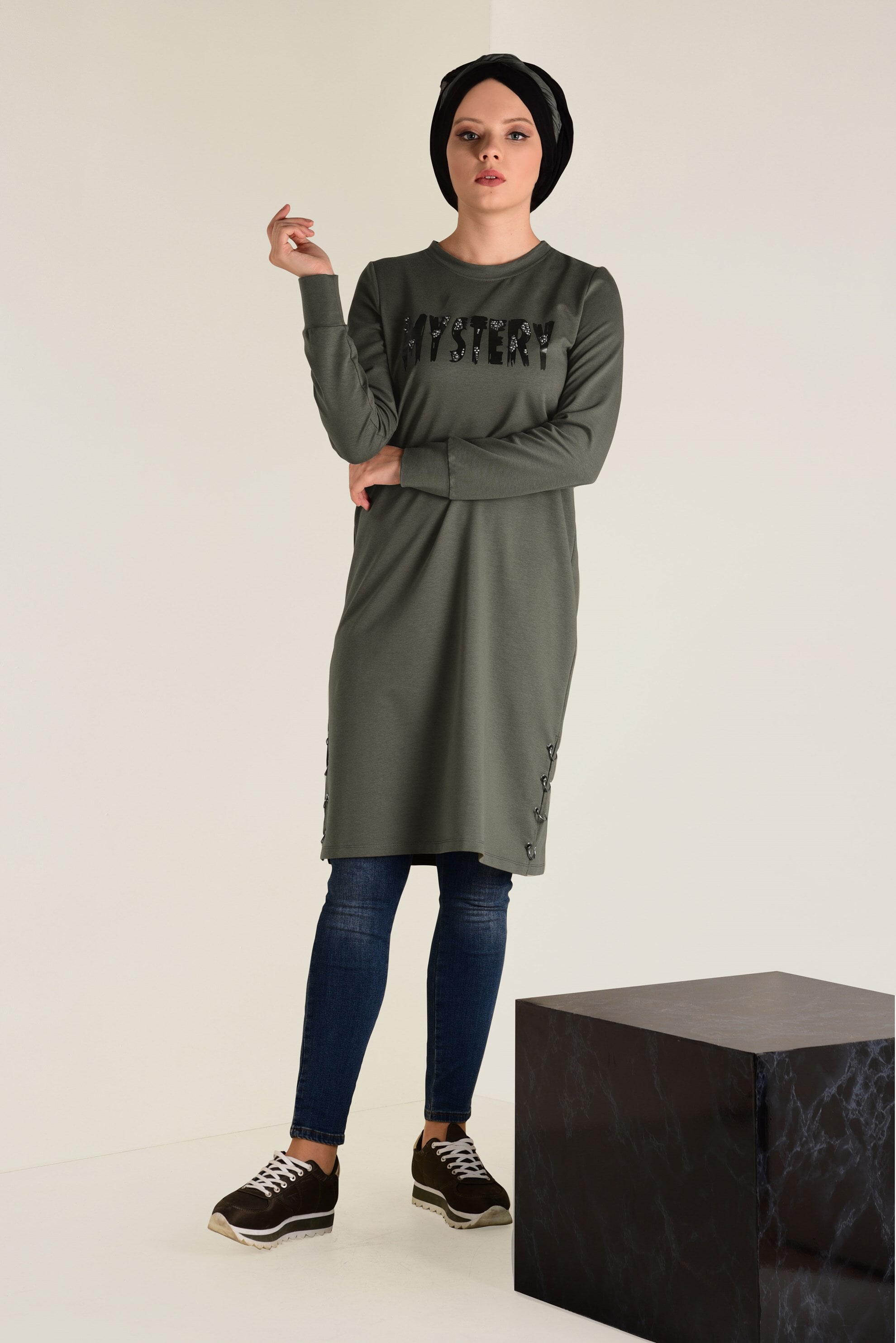 Tesettür giyim HAKİ  TAŞ BASKILI EŞOFMAN TUNİK 4537 