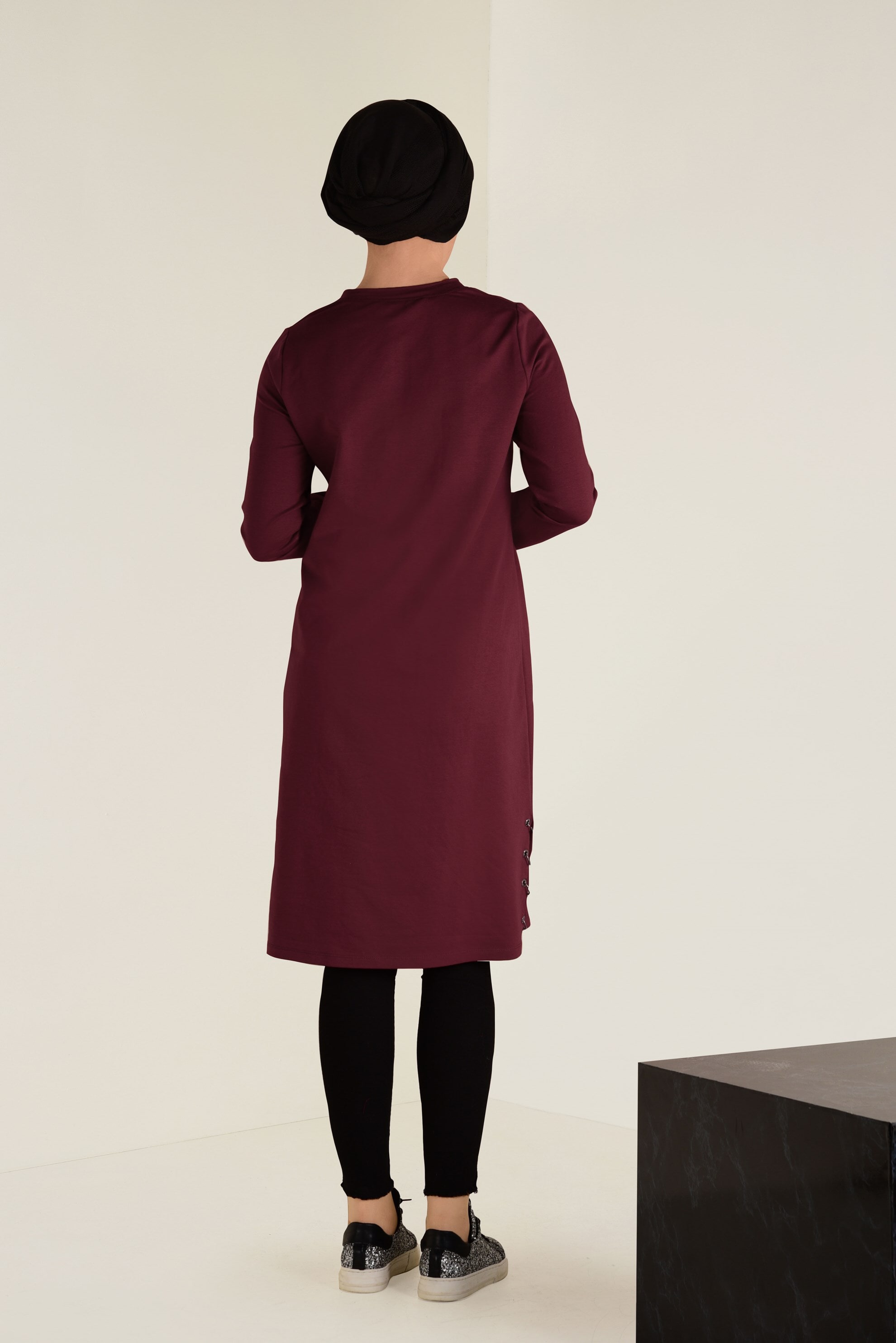 Tesettür giyim BORDO  TAŞ BASKILI EŞOFMAN TUNİK 4537 
