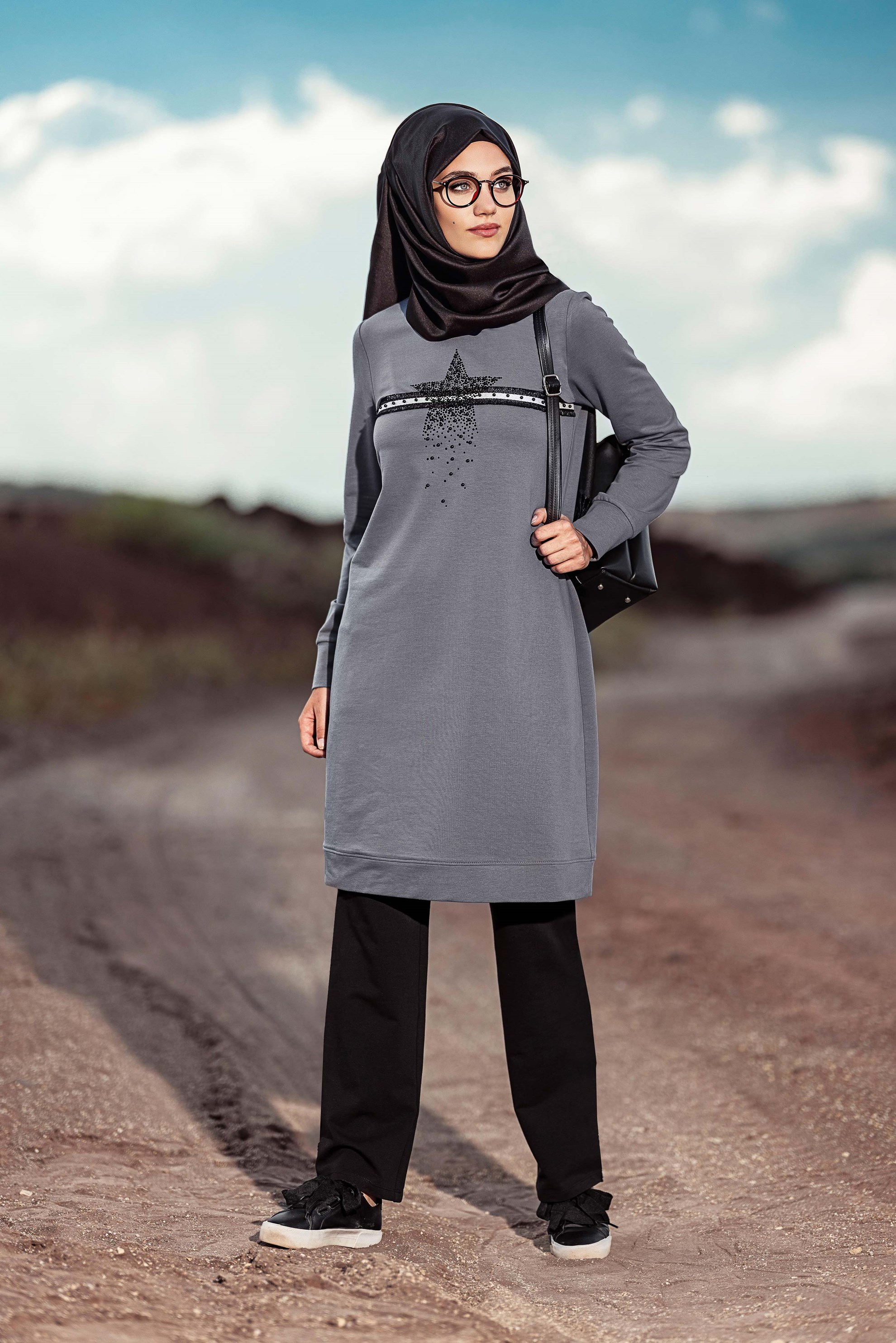 Tesettür giyim GRİ BONCUKLU 2Lİ EŞOFMAN TAKIM 4551 