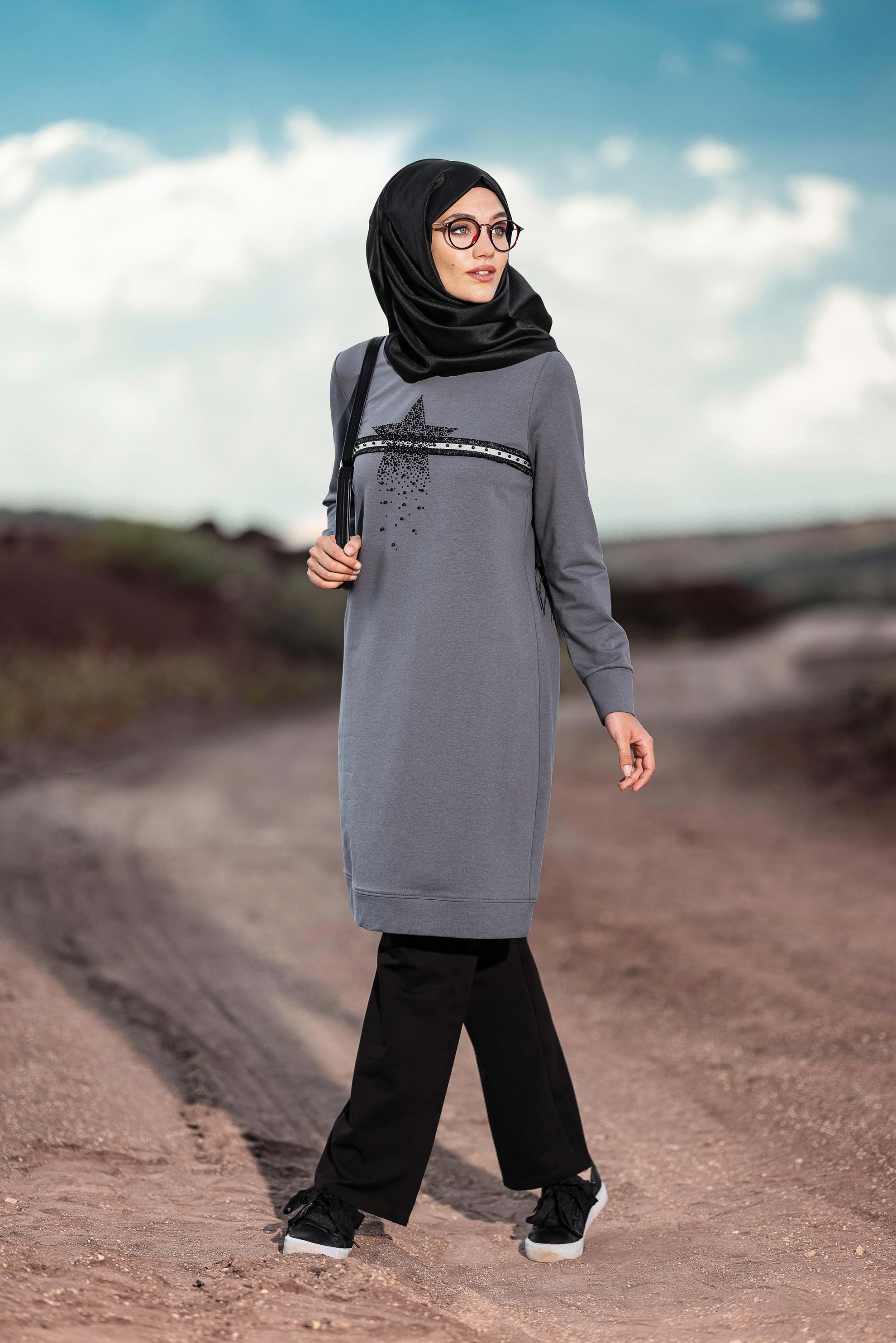 Tesettür giyim GRİ BONCUKLU 2Lİ EŞOFMAN TAKIM 4551 