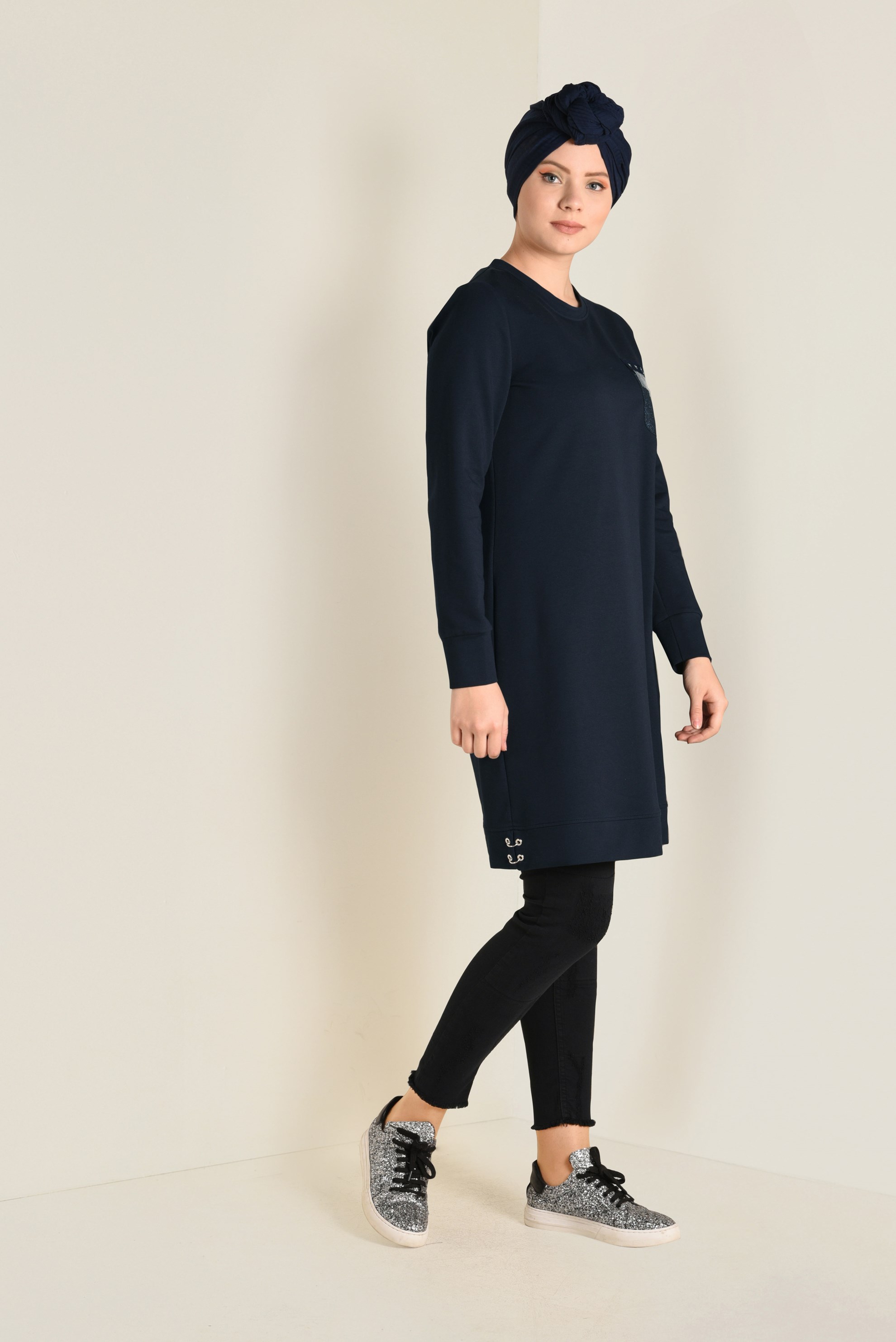 Tesettür giyim GRİ CEP DETAYLI EŞOFMAN TUNİK 4552