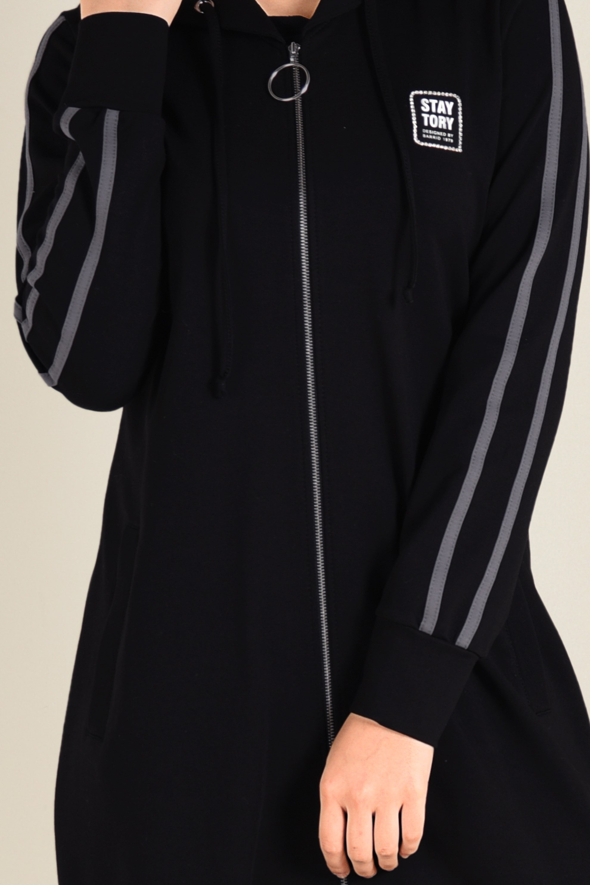 Tesettür giyim SİYAH KAPÜŞONLU FERMUARLI EŞOFMAN TUNİK 4715