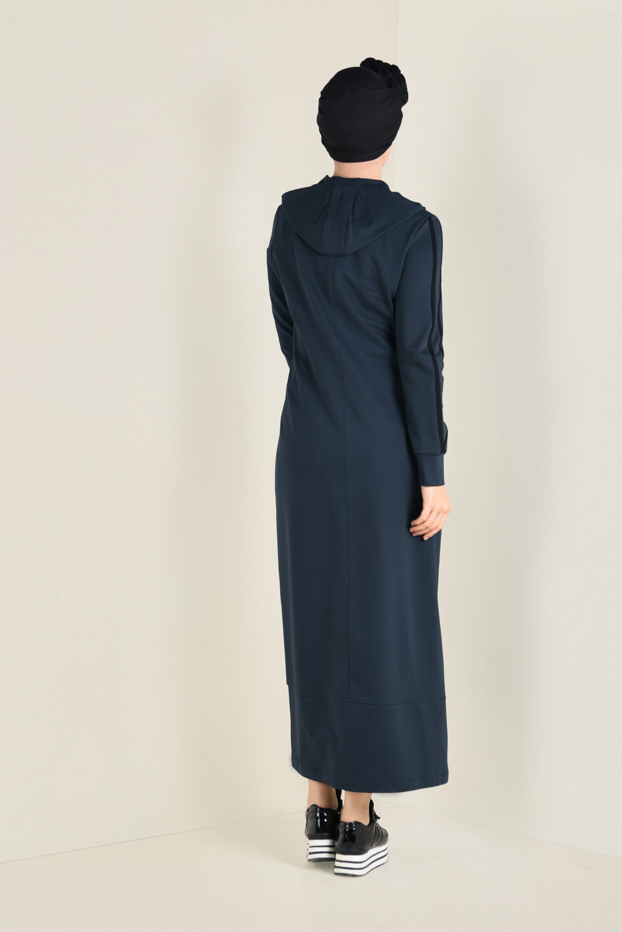 Tesettür giyim GRİ KAPÜŞONLU FERMUARLI EŞOFMAN TUNİK 4715