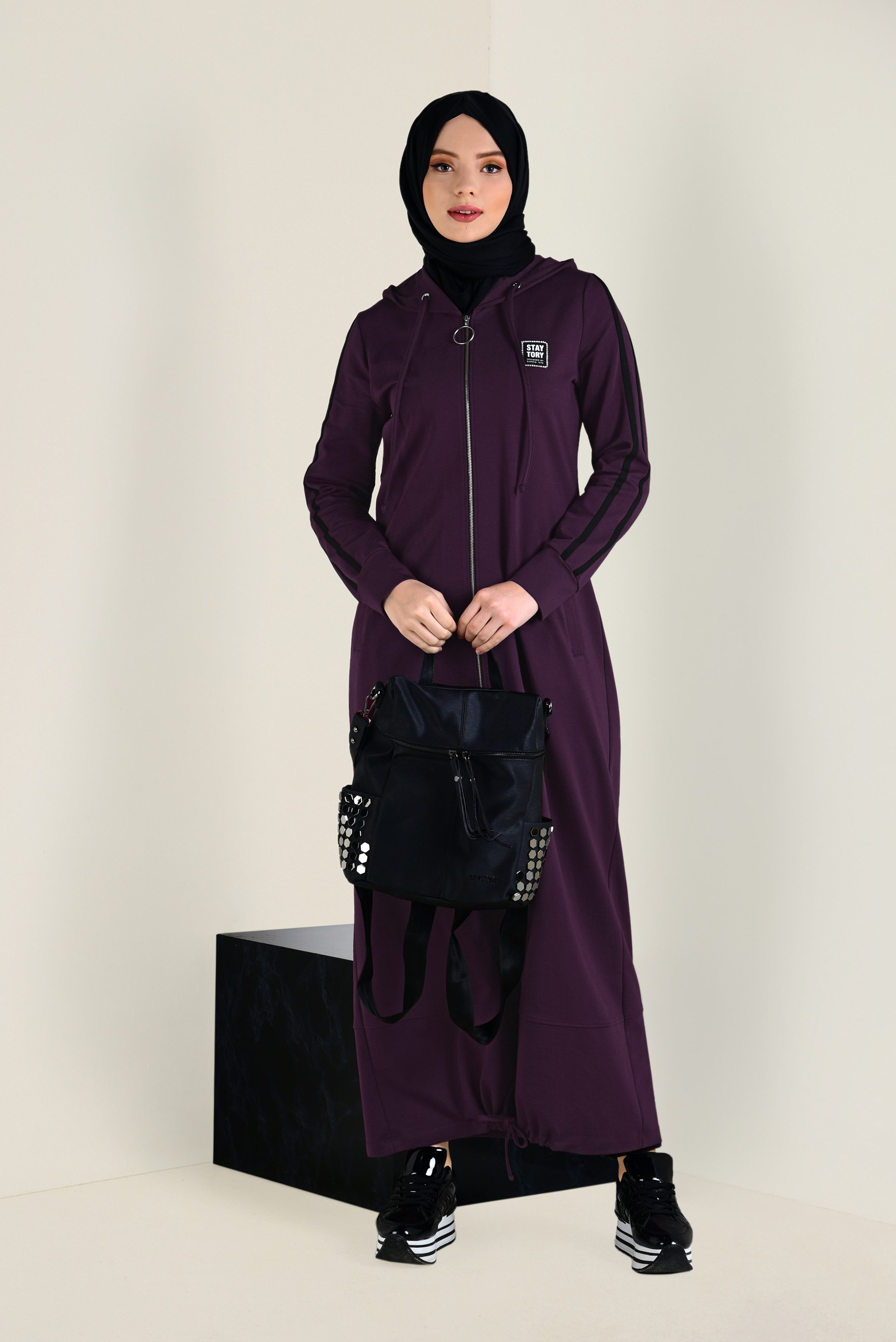 Tesettür giyim MOR KAPÜŞONLU FERMUARLI EŞOFMAN TUNİK 4715